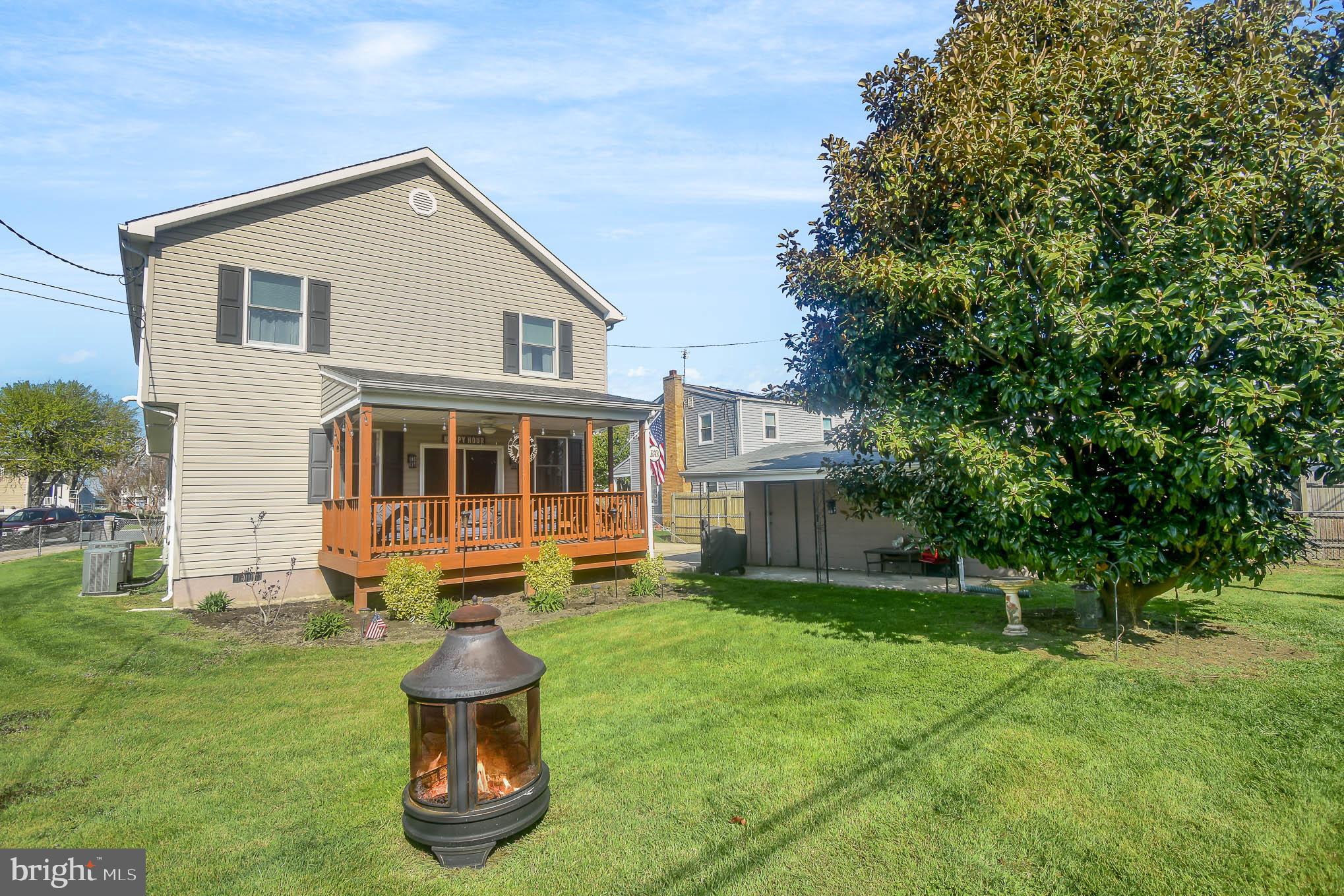 GRAY MANOR - Residential