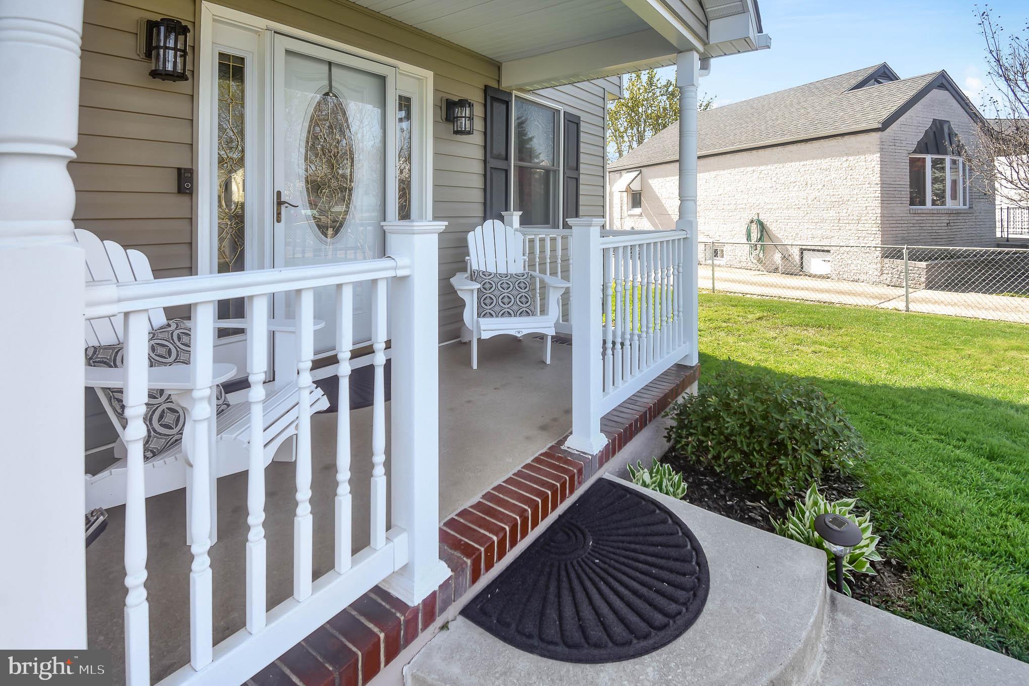 GRAY MANOR - Residential