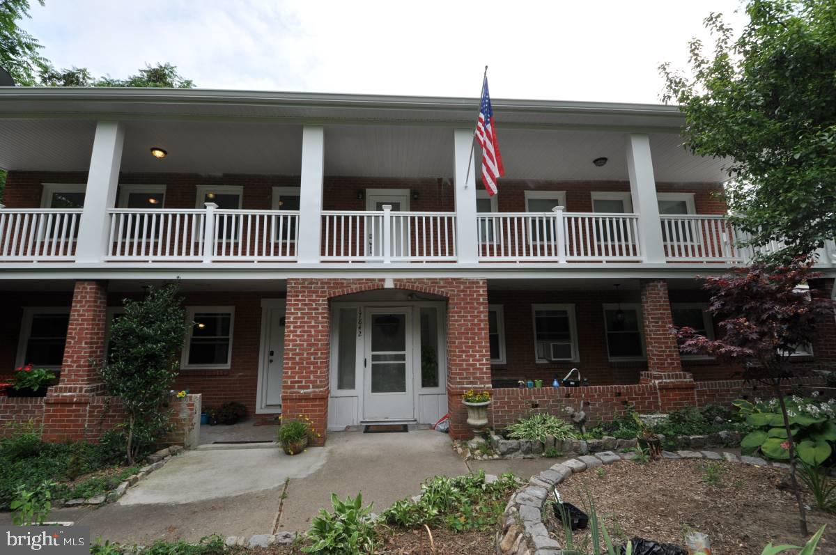 17810 BATESTOWN ROAD