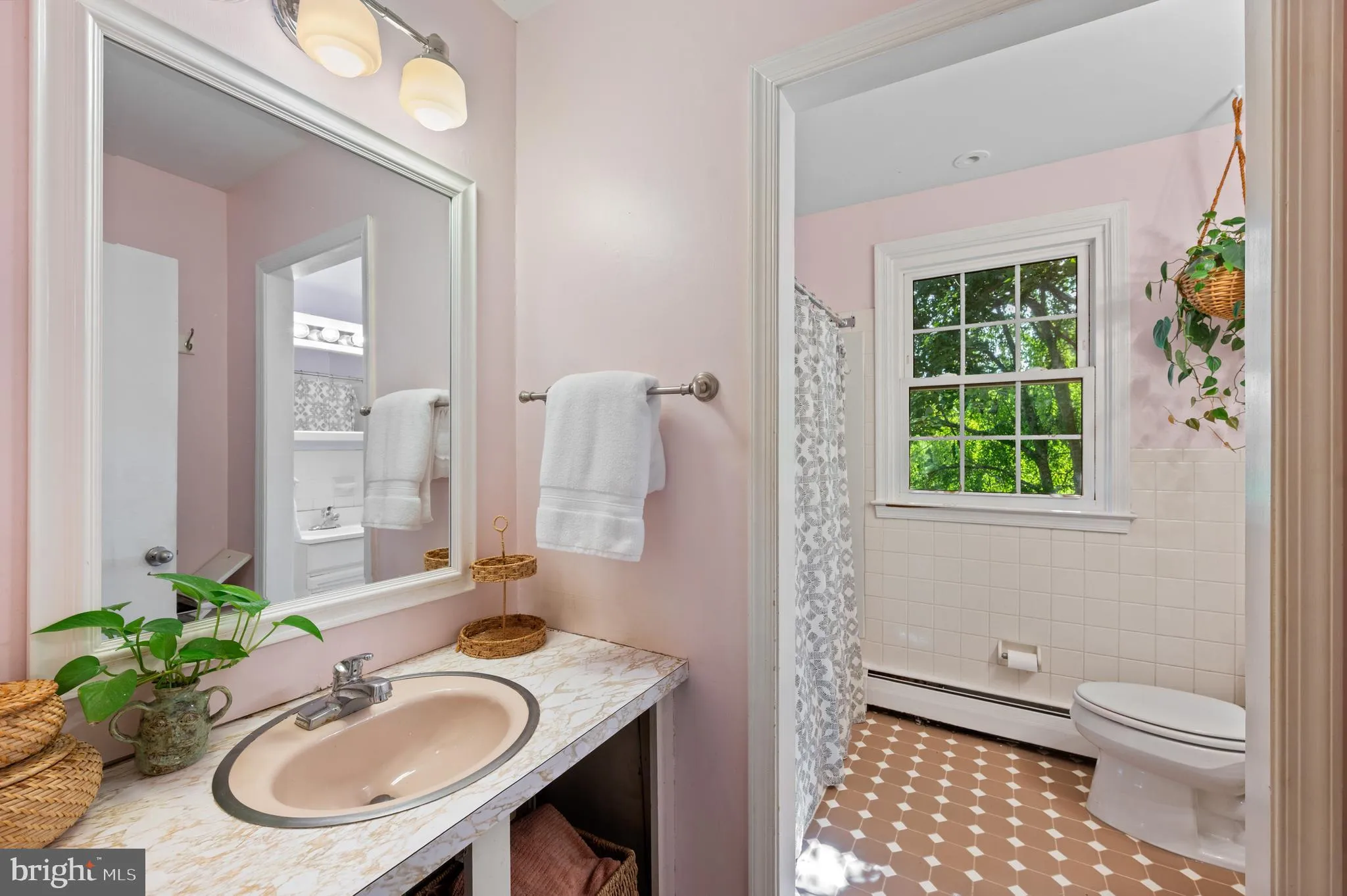 Paoli, Pennsylvania 19301, United States, 5 Bedrooms Bedrooms, ,4 BathroomsBathrooms,Residential,Active,178118