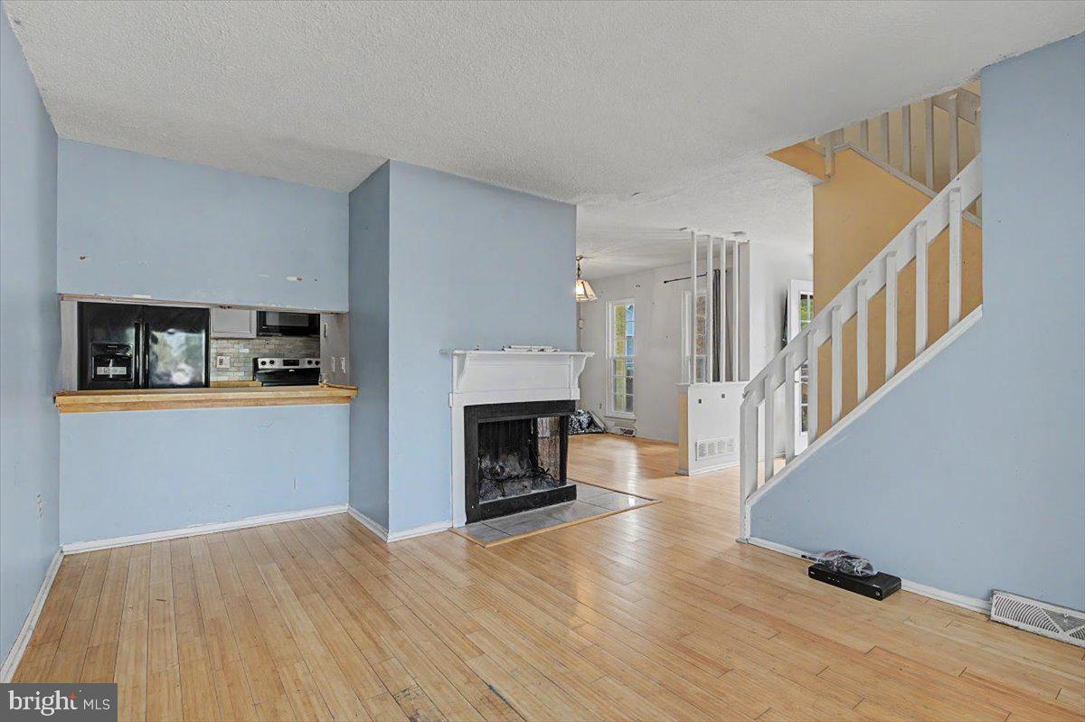 COBBLESTONES - Residential