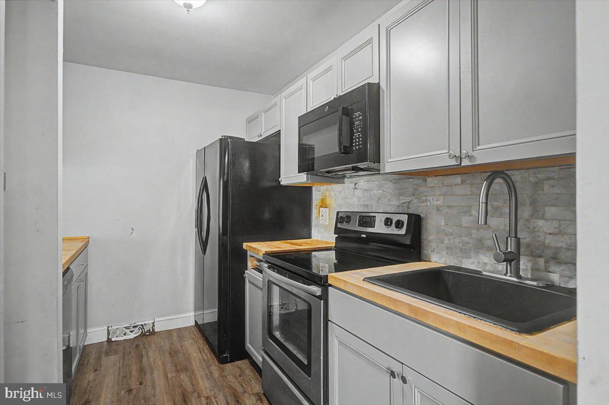 COBBLESTONES - Residential