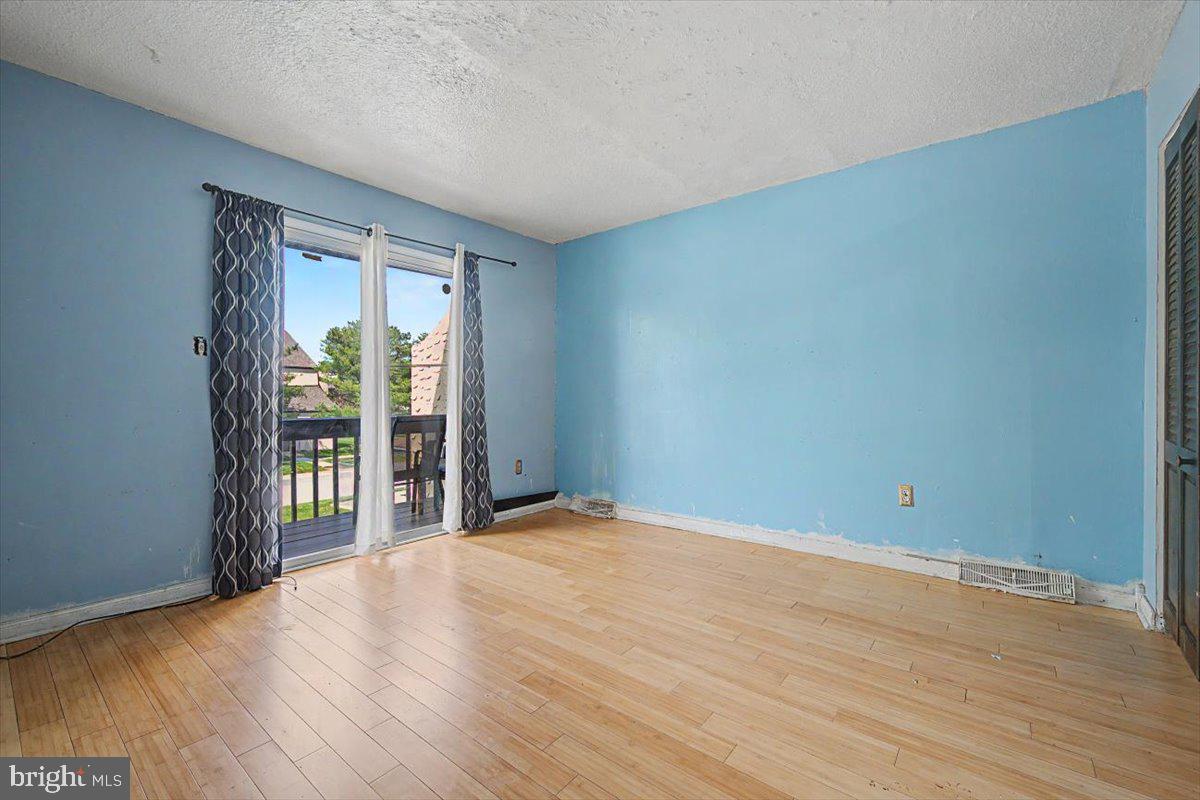 COBBLESTONES - Residential