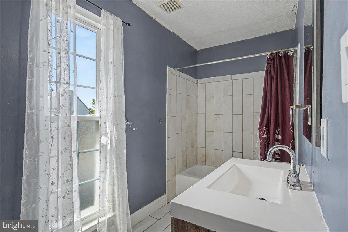 COBBLESTONES - Residential