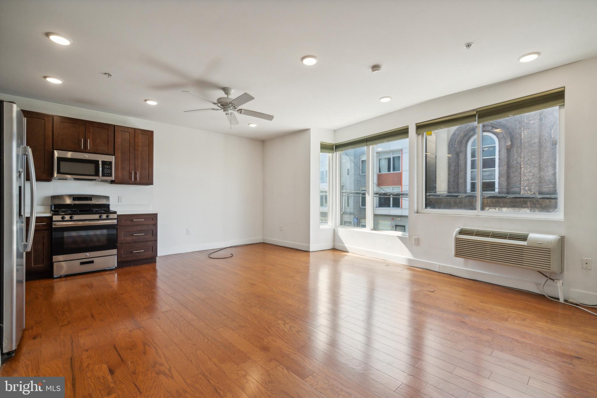 FRANCISVILLE - Residential