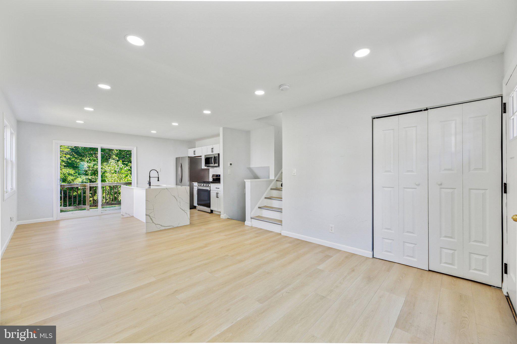 GLENSIDE PARK - Residential