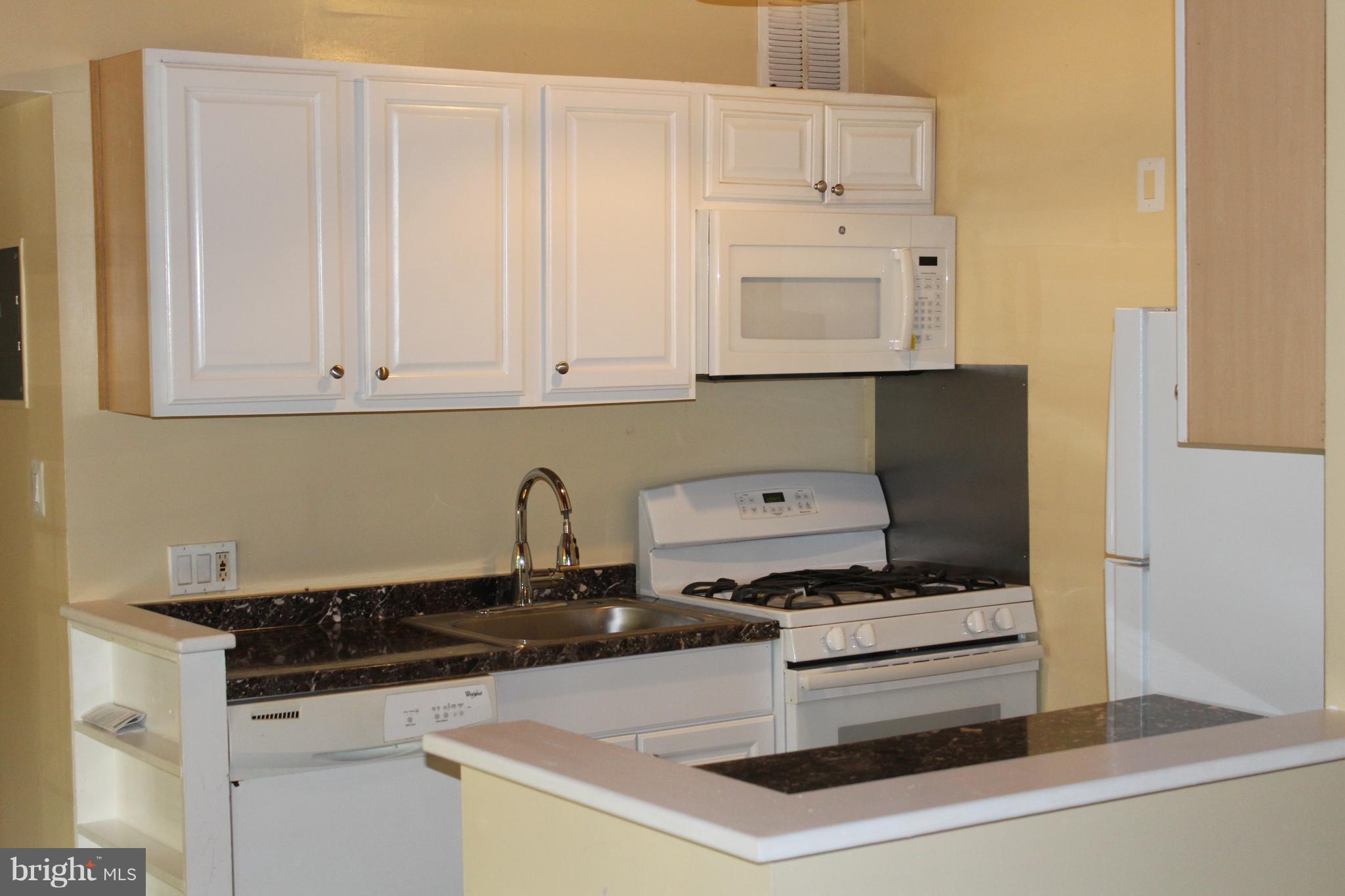 HERITAGE WOODS NORTH - Residential