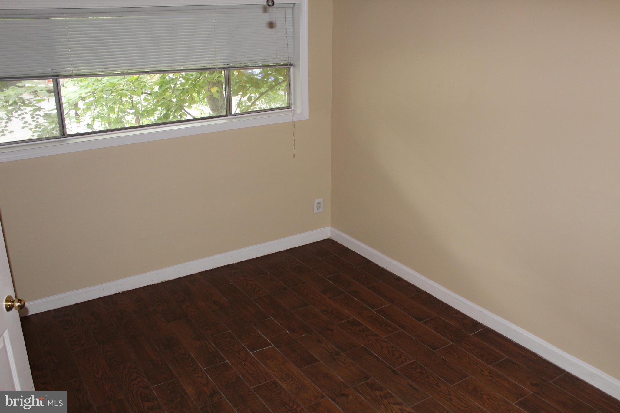 HERITAGE WOODS NORTH - Residential