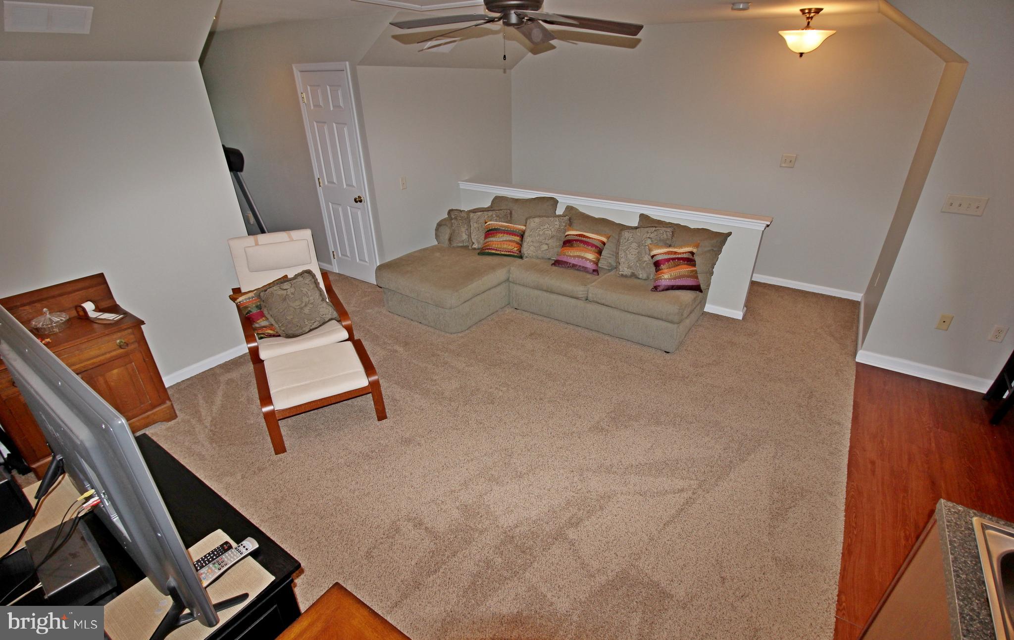 QUAIL HOLLOW - Residential