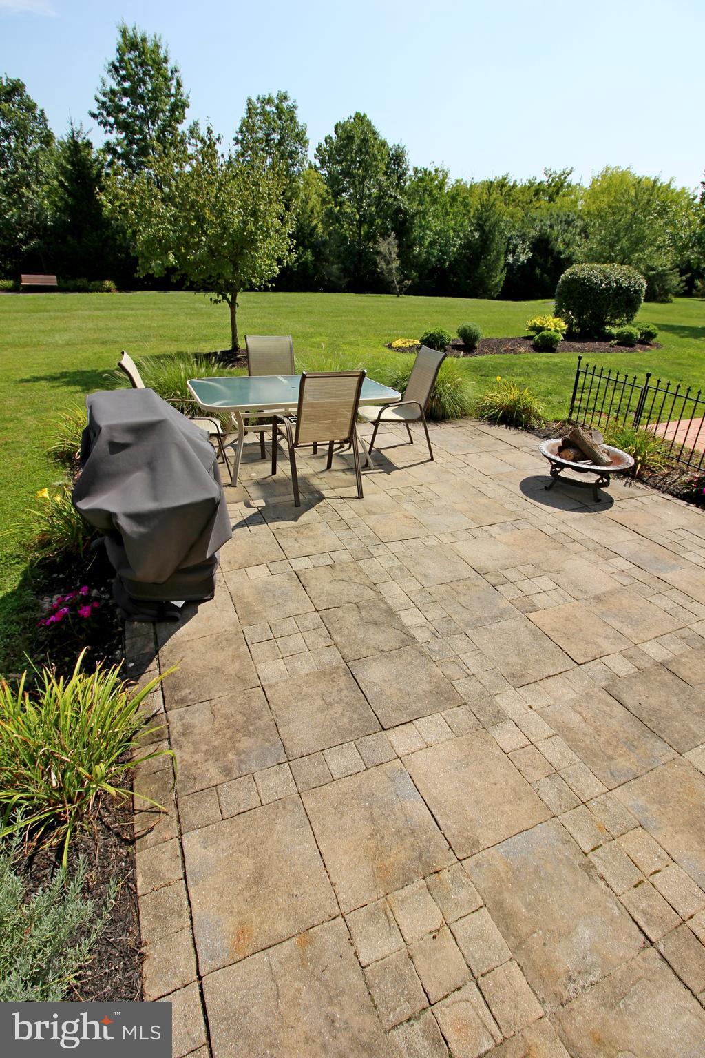 QUAIL HOLLOW - Residential