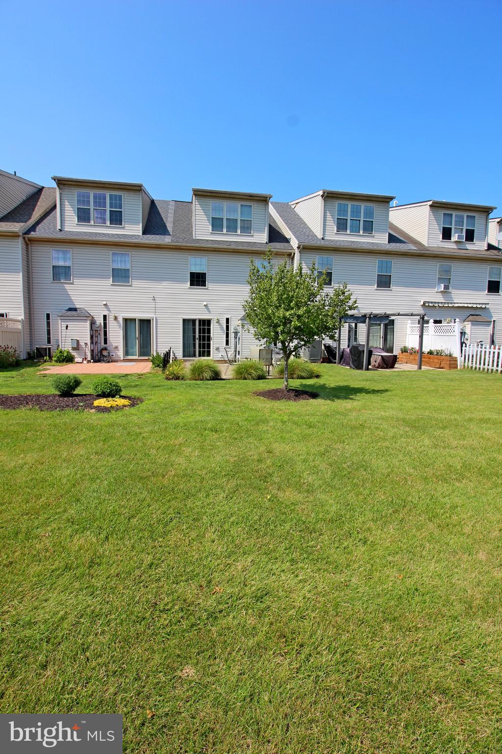 QUAIL HOLLOW - Residential
