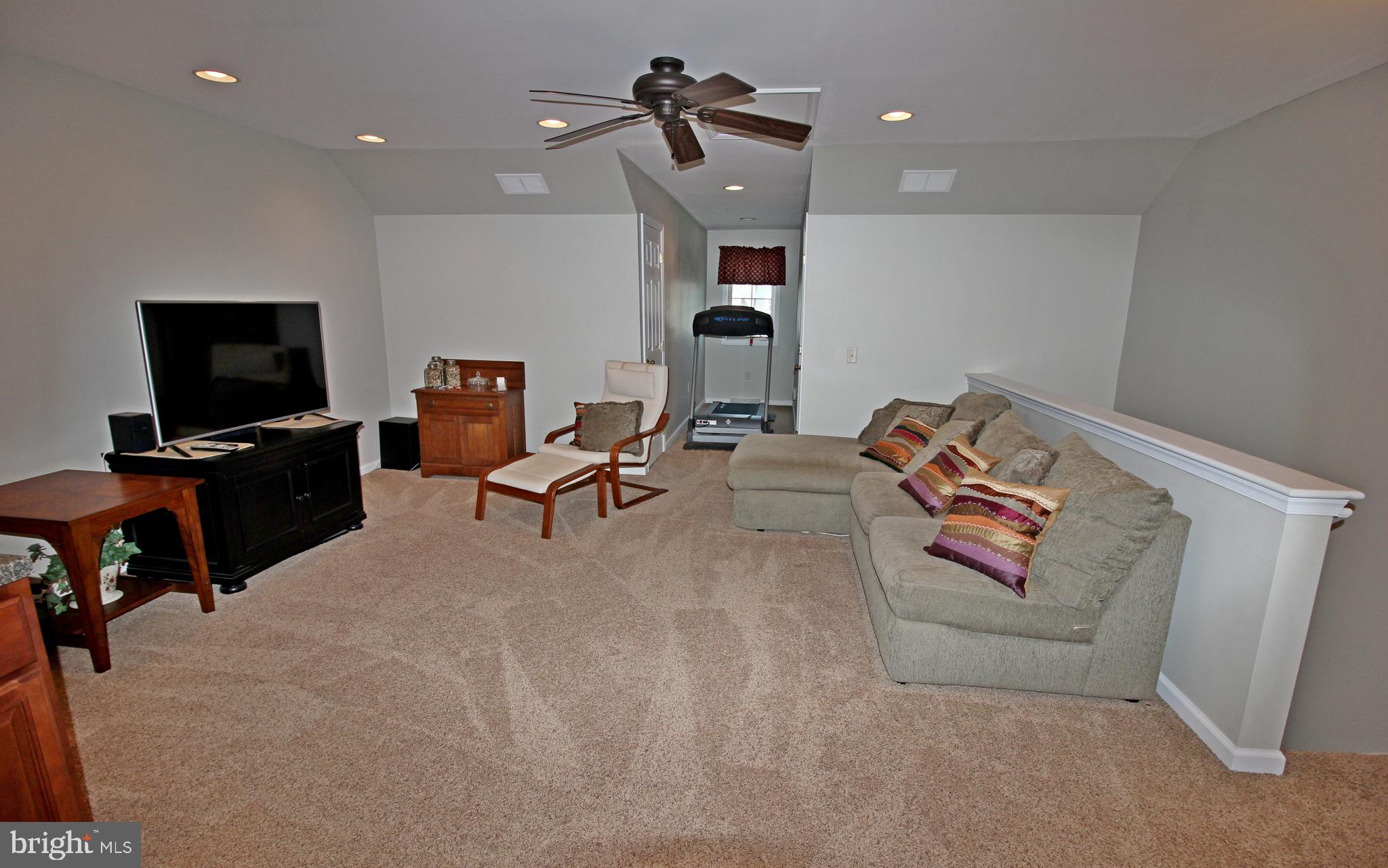 QUAIL HOLLOW - Residential