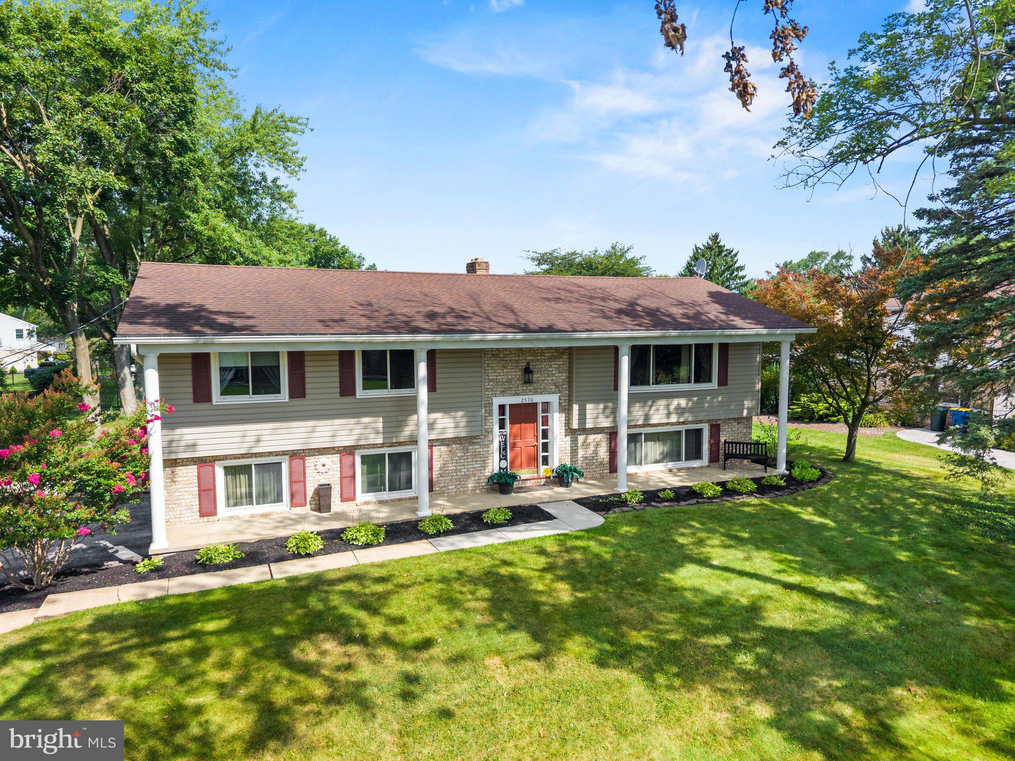 2570 PRIMROSE LANE