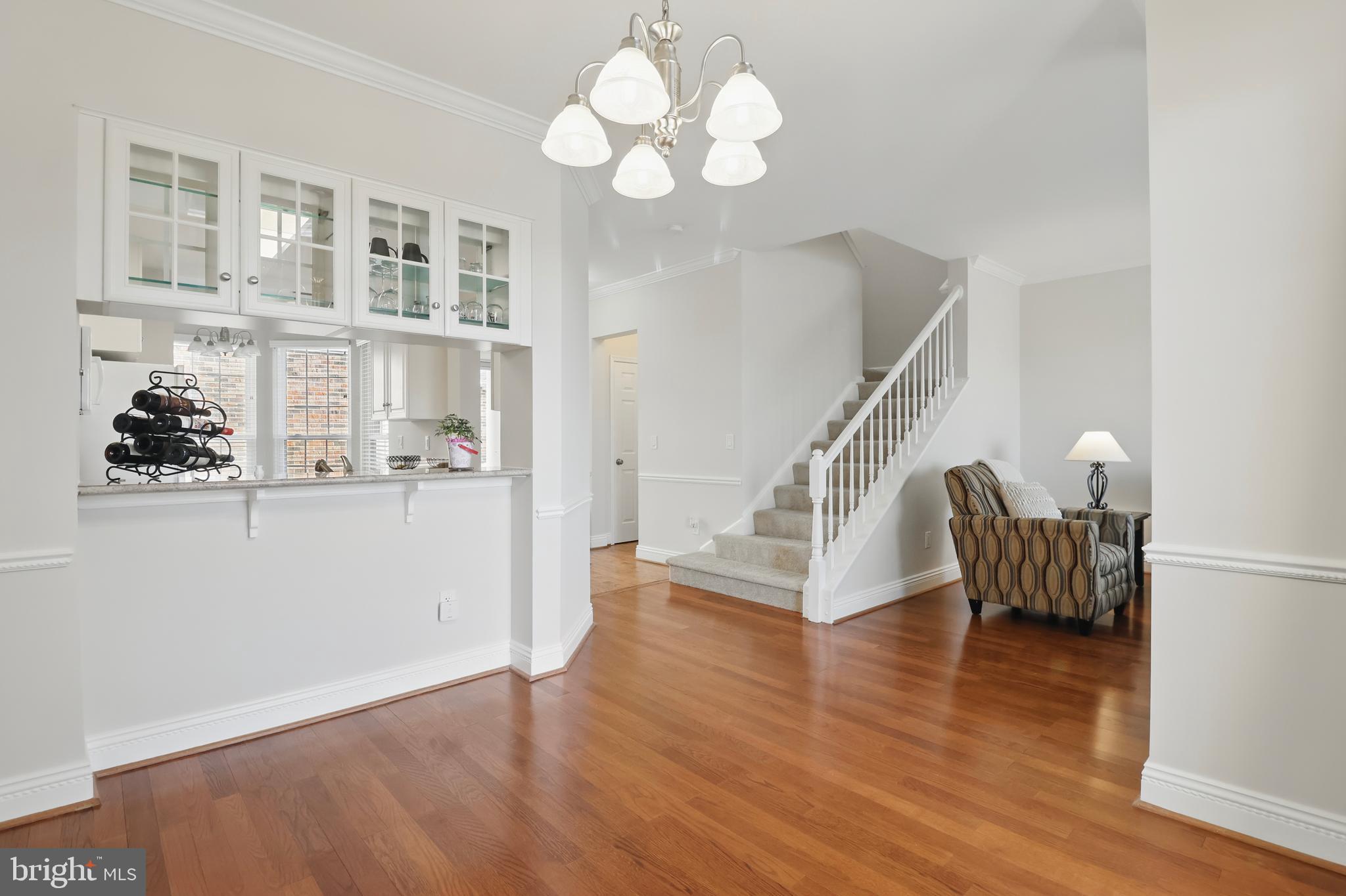 CHELSEA COURTS - Residential