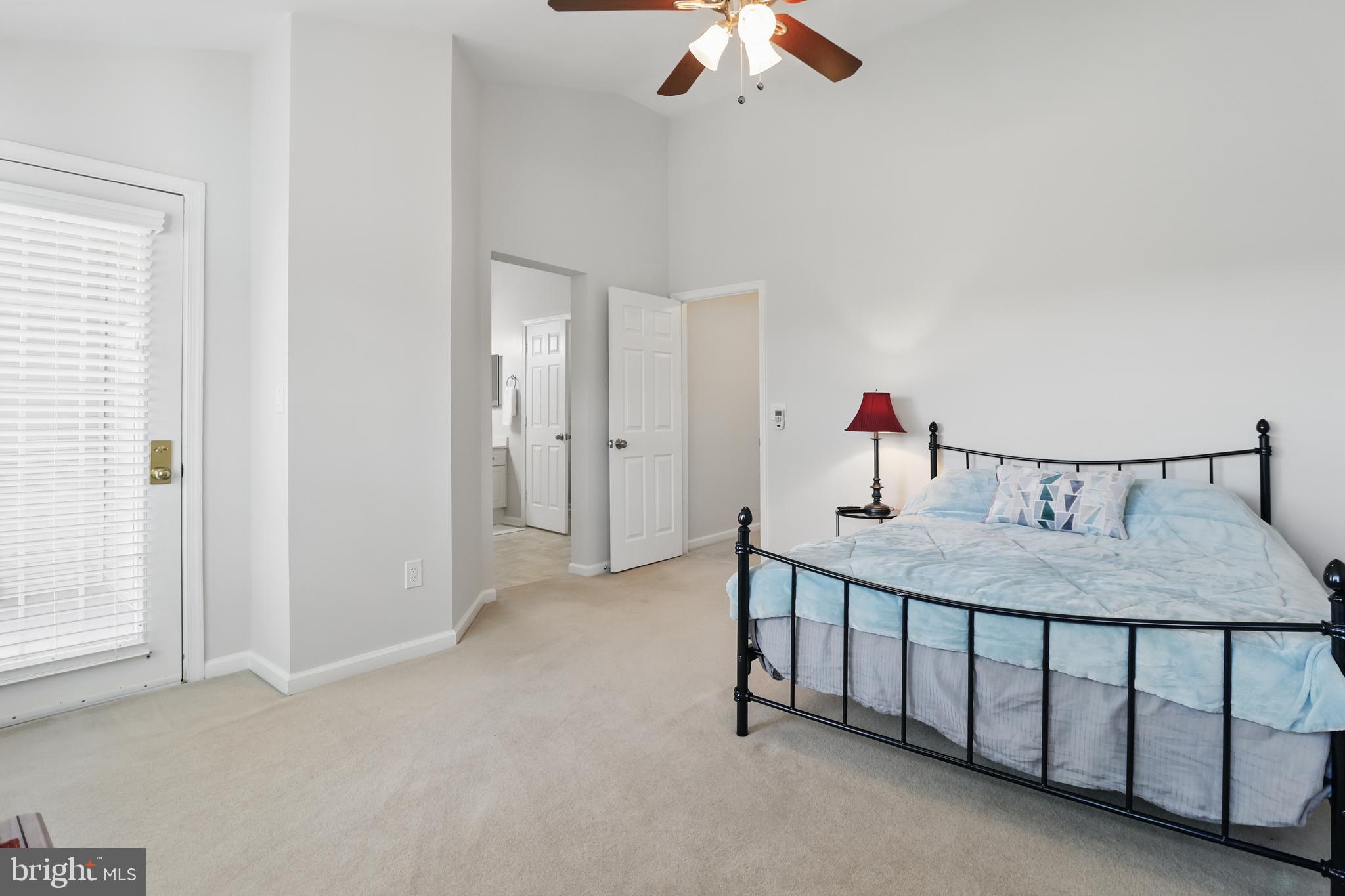 CHELSEA COURTS - Residential