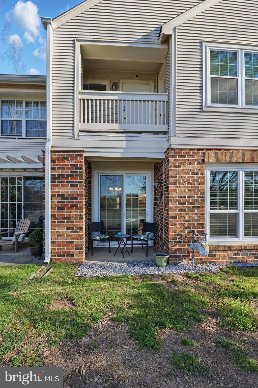 CHELSEA COURTS - Residential