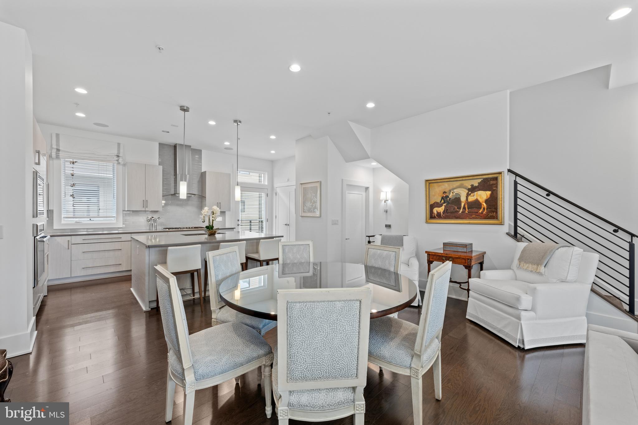 GROSVENOR HEIGHTS - Residential