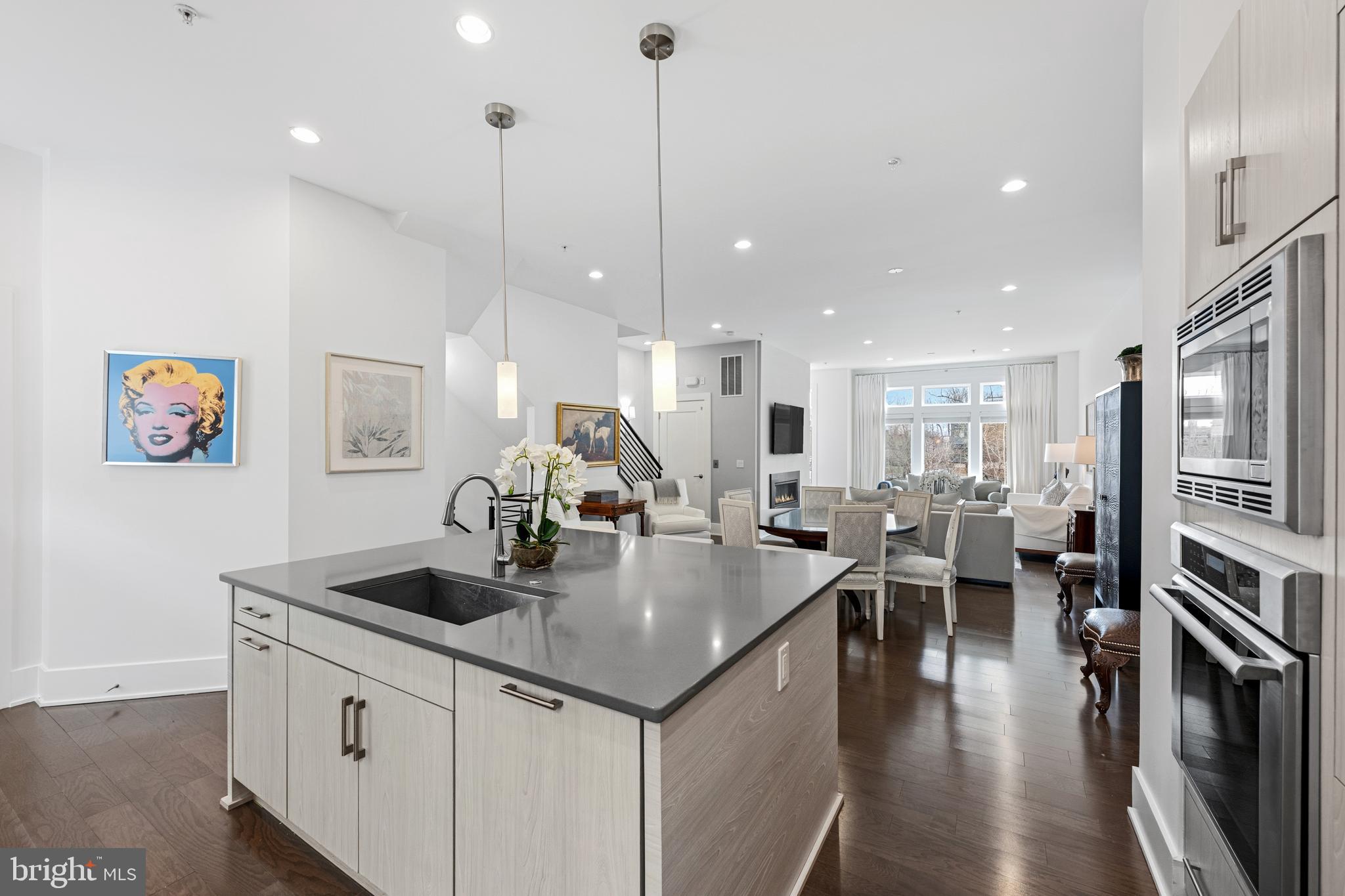 GROSVENOR HEIGHTS - Residential