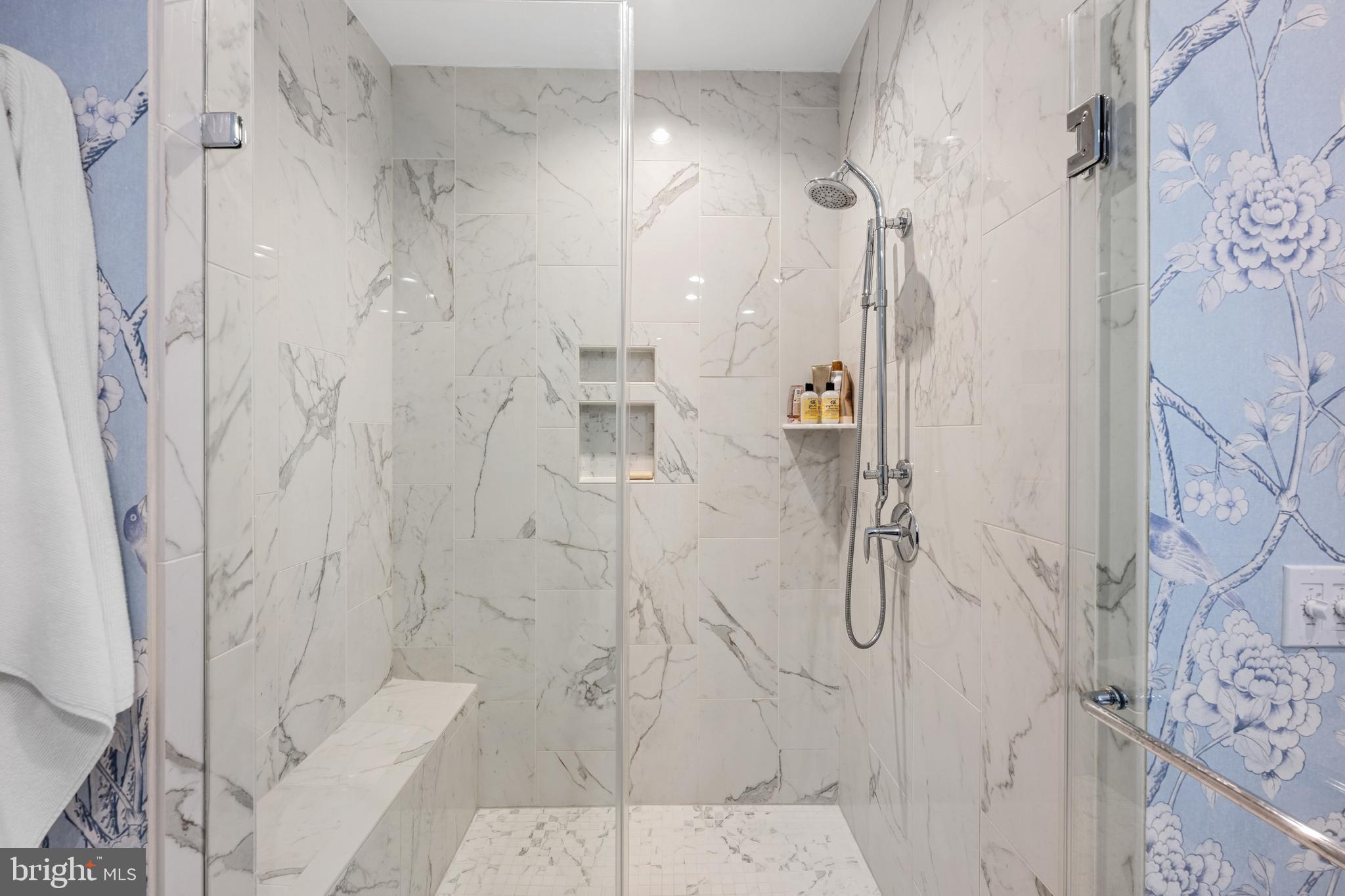 GROSVENOR HEIGHTS - Residential