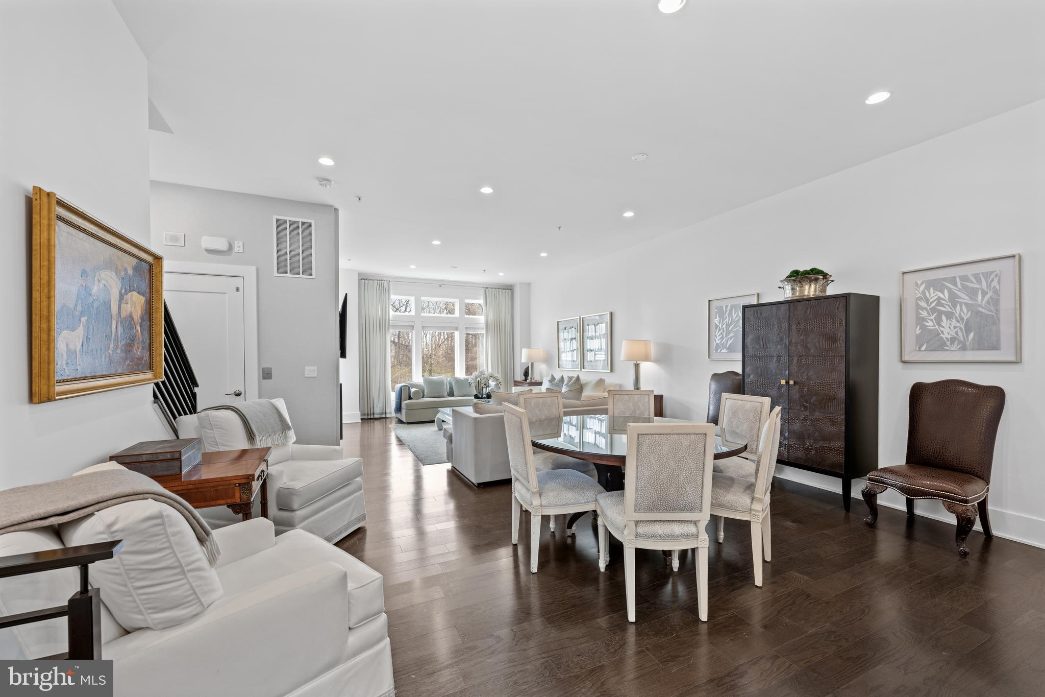 GROSVENOR HEIGHTS - Residential