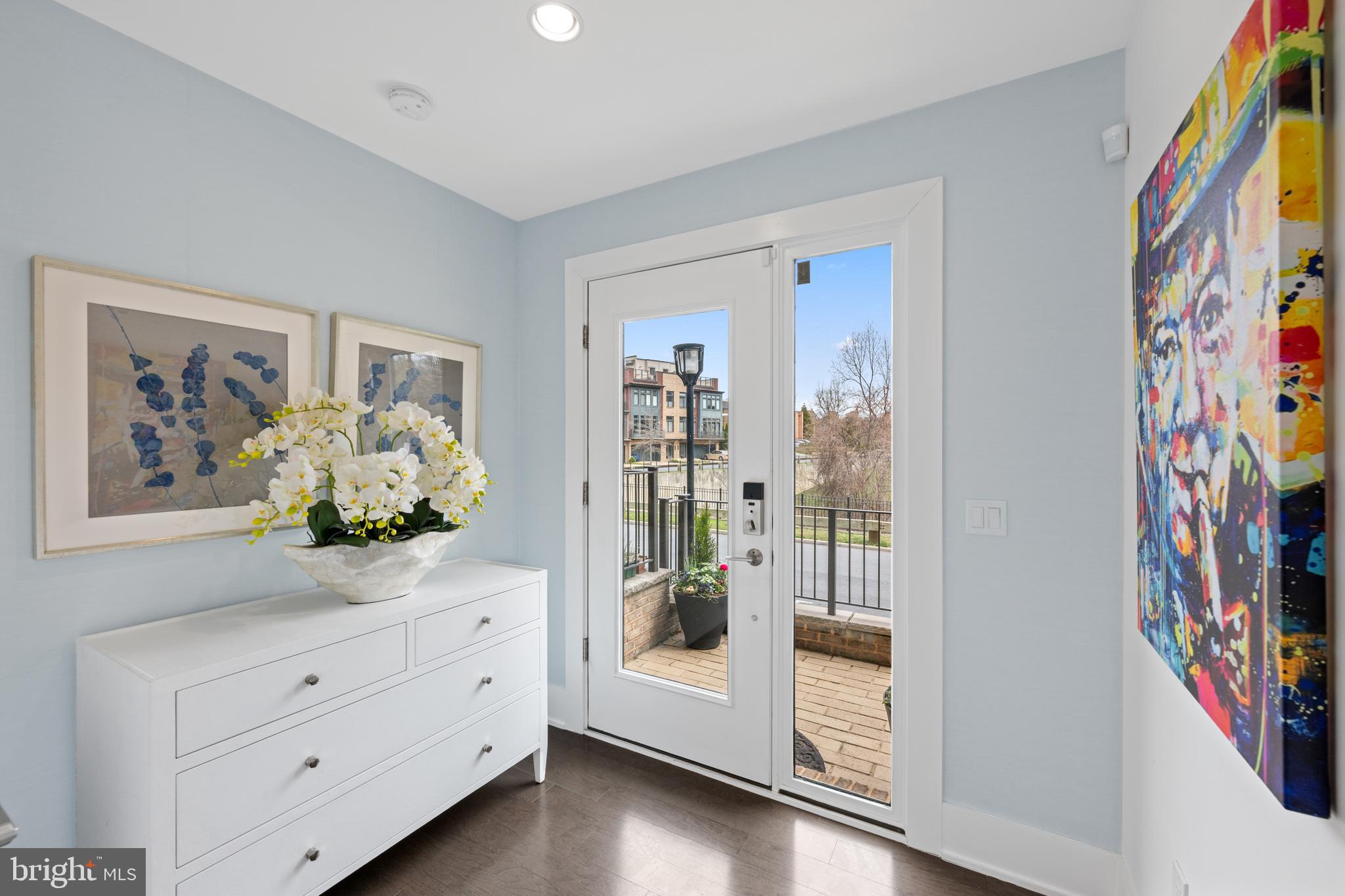 GROSVENOR HEIGHTS - Residential