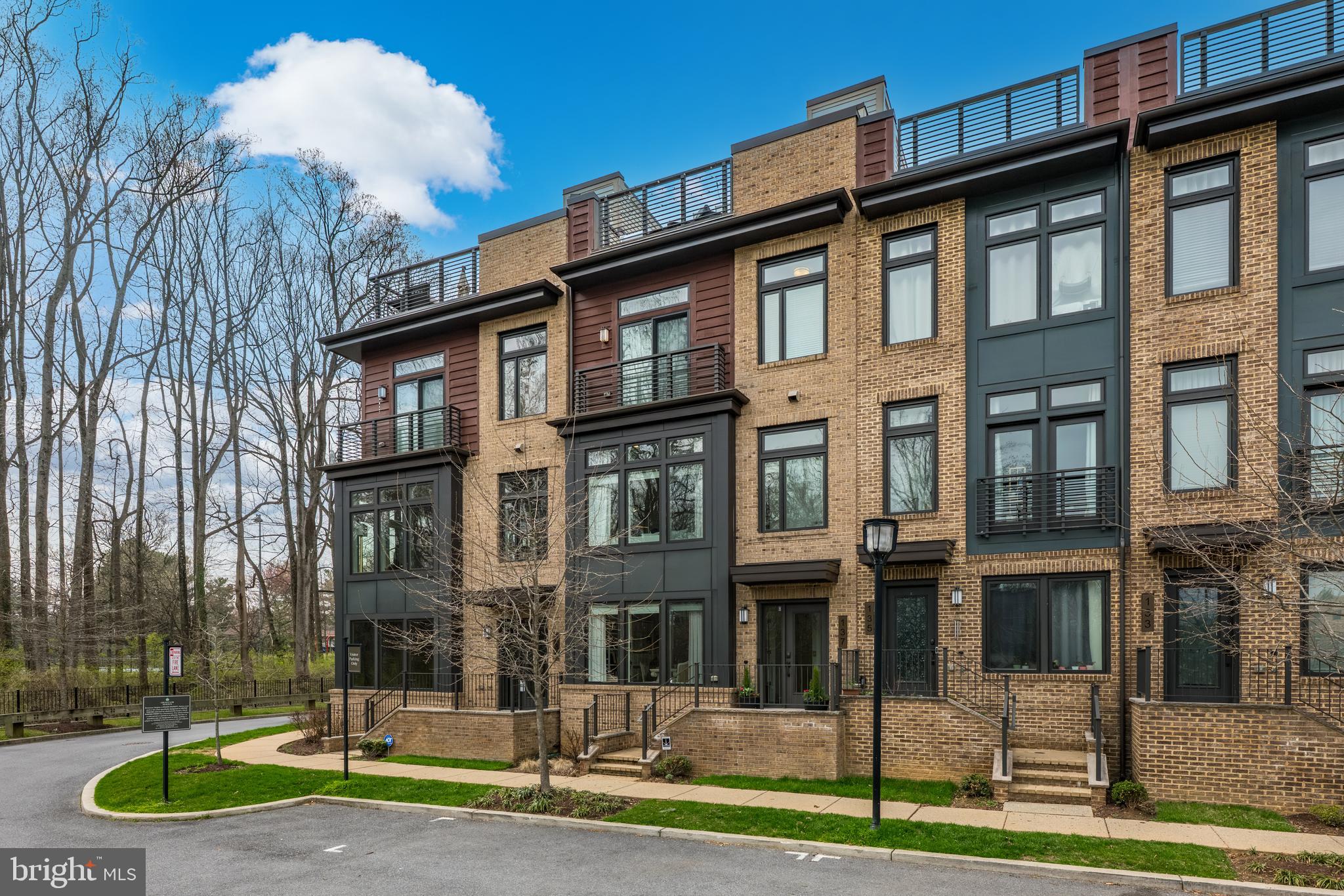 GROSVENOR HEIGHTS - Residential