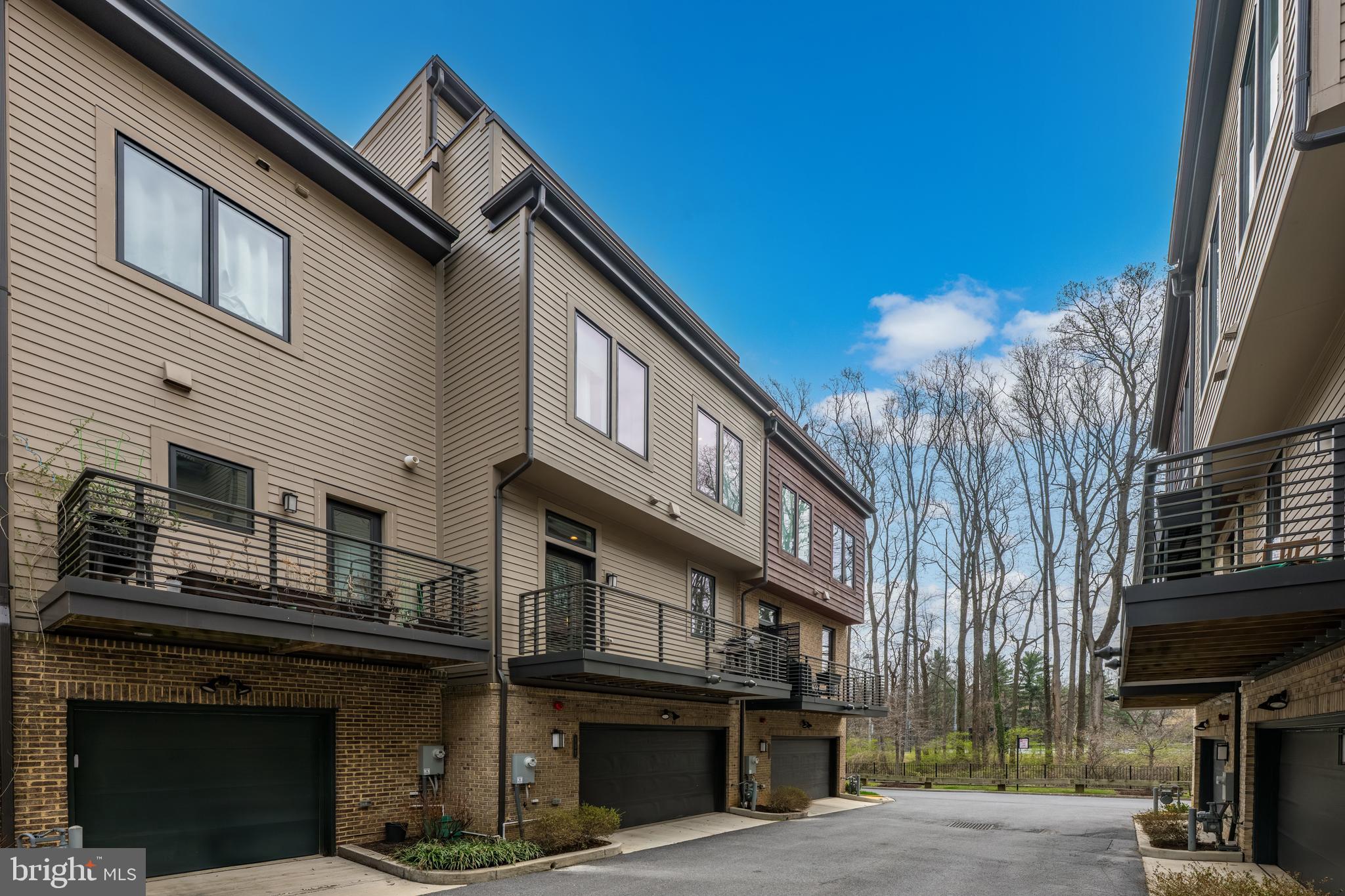 GROSVENOR HEIGHTS - Residential