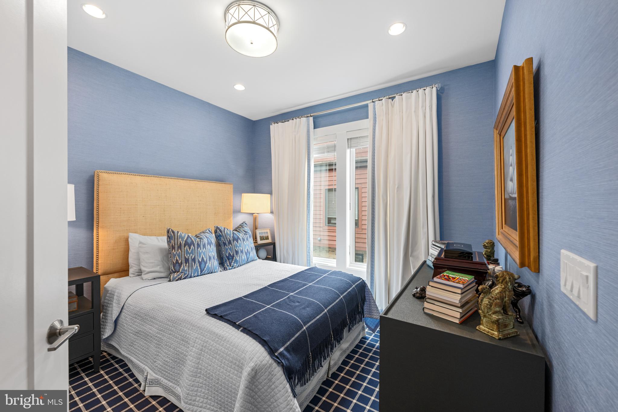 GROSVENOR HEIGHTS - Residential