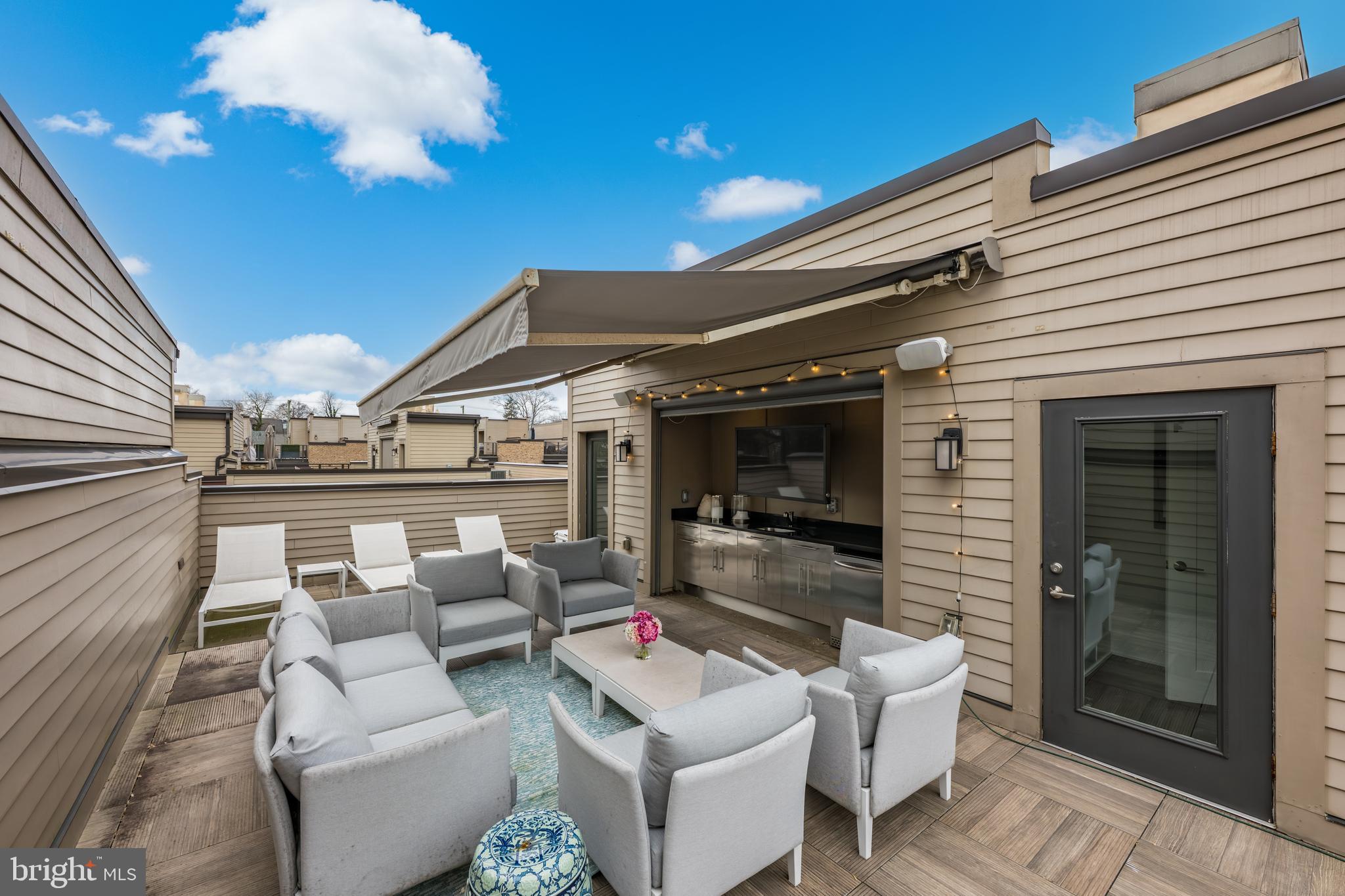 GROSVENOR HEIGHTS - Residential