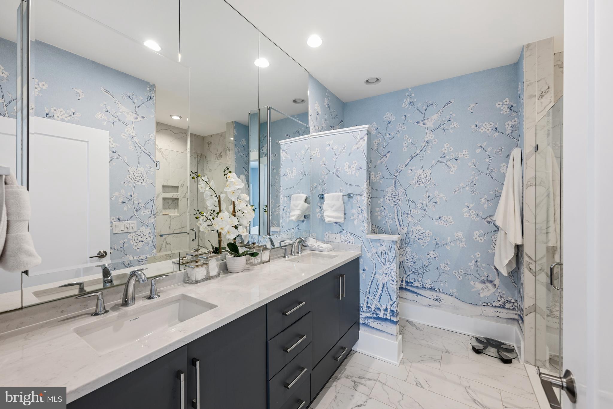 GROSVENOR HEIGHTS - Residential