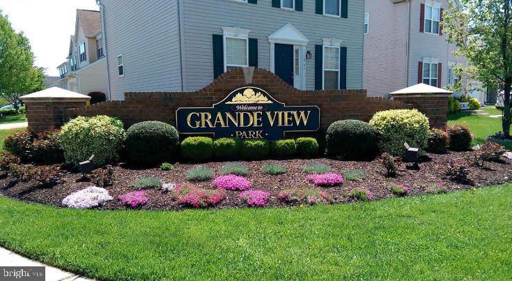 GRANDE VIEW PARK - Residential
