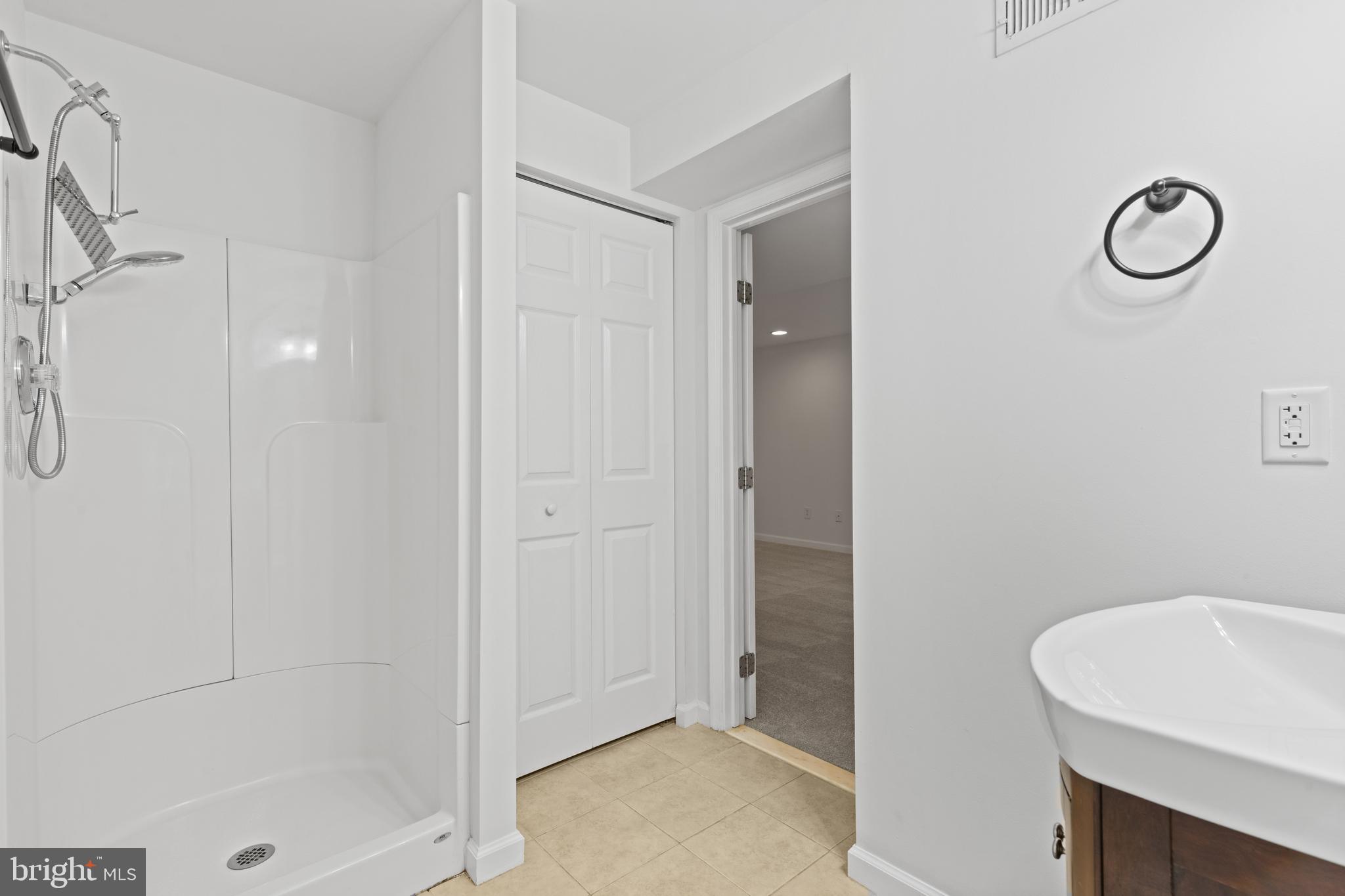 GRANDE VIEW PARK - Residential