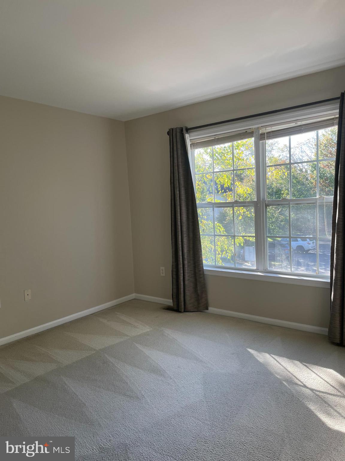 WINDSOR MEADOWS - Residential Lease