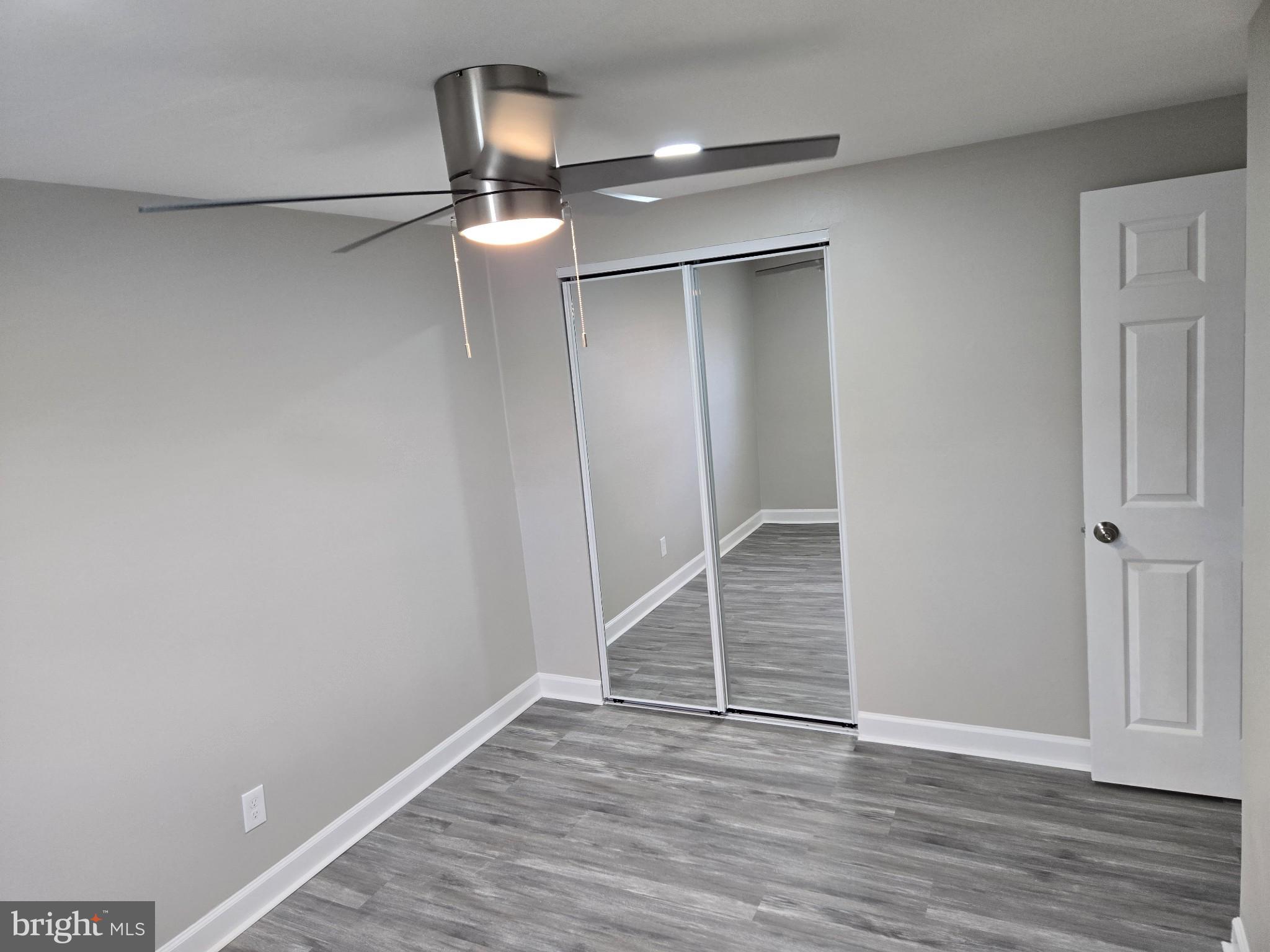 FOX RIDGE MANOR - Residential