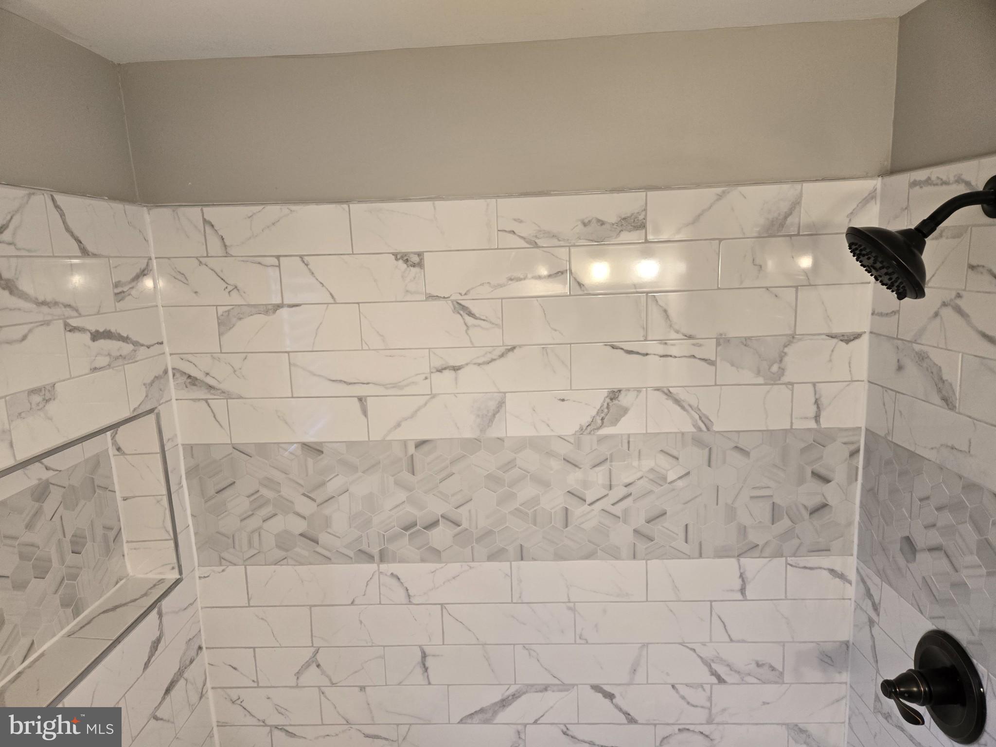 FOX RIDGE MANOR - Residential