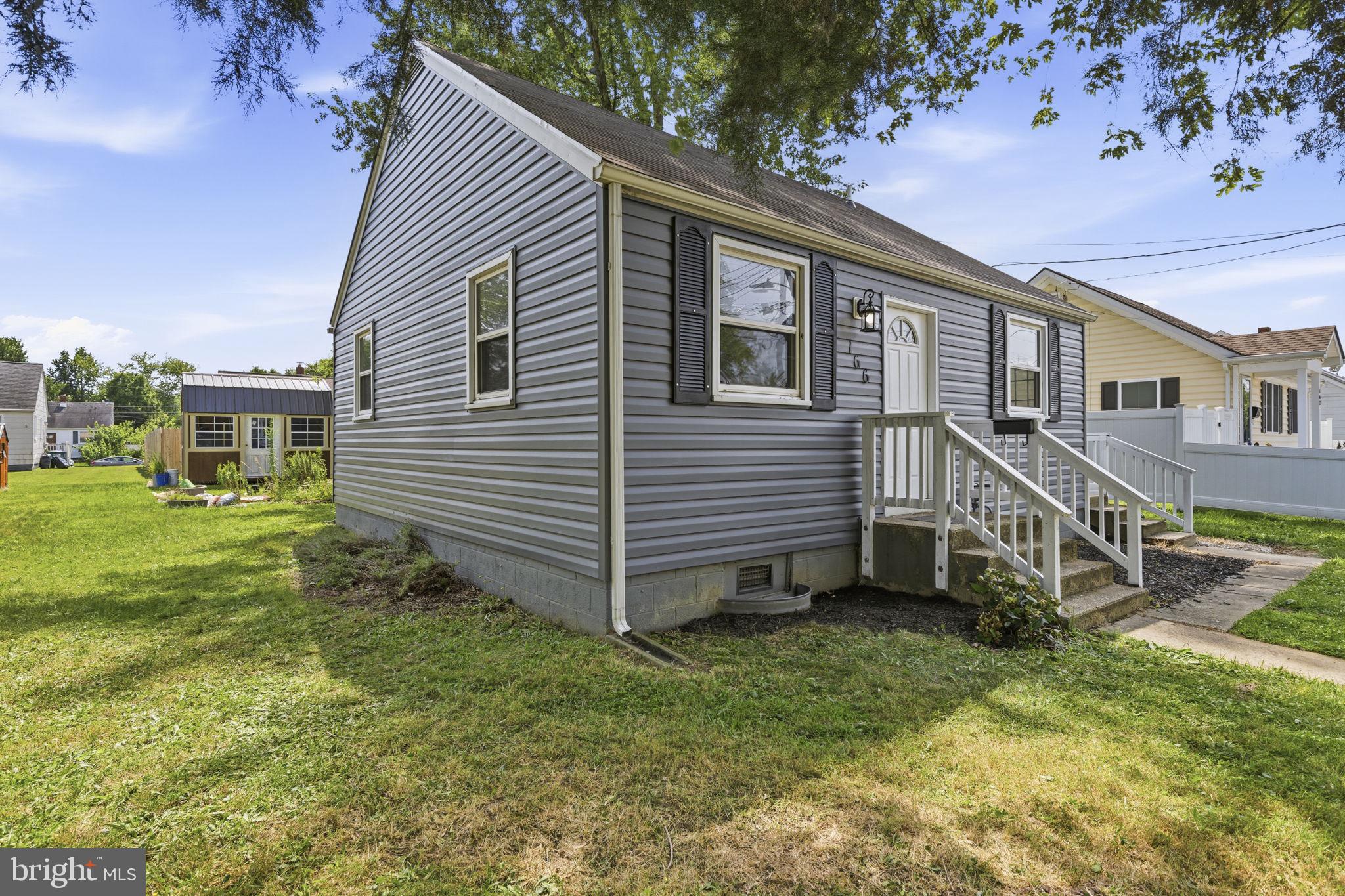 166 BANNISTER AVENUE