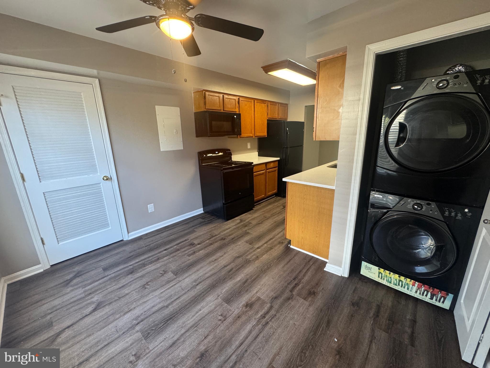 GLENSFORD CONDO - Residential