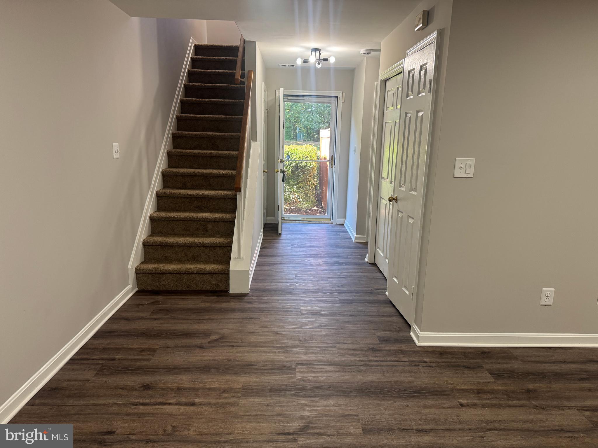 GLENSFORD CONDO - Residential