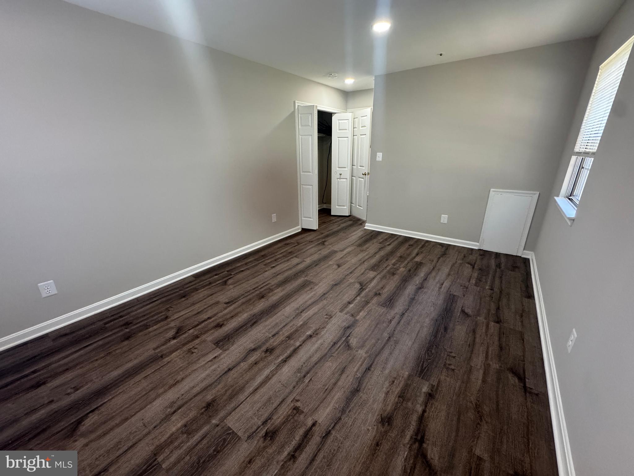 GLENSFORD CONDO - Residential
