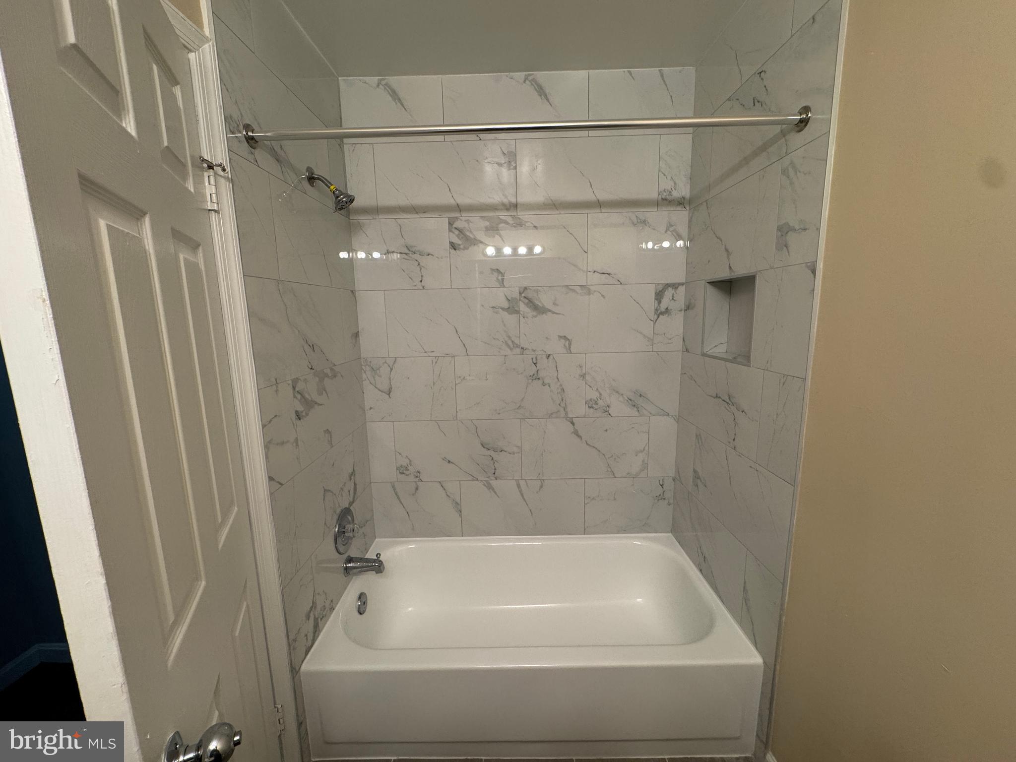 GLENSFORD CONDO - Residential