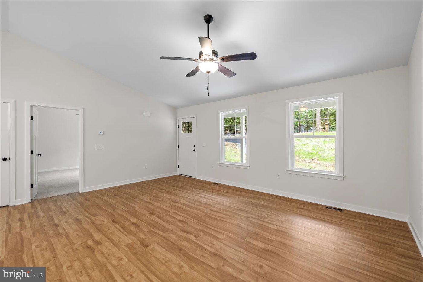 PRESIDENTIAL LAKES - Residential