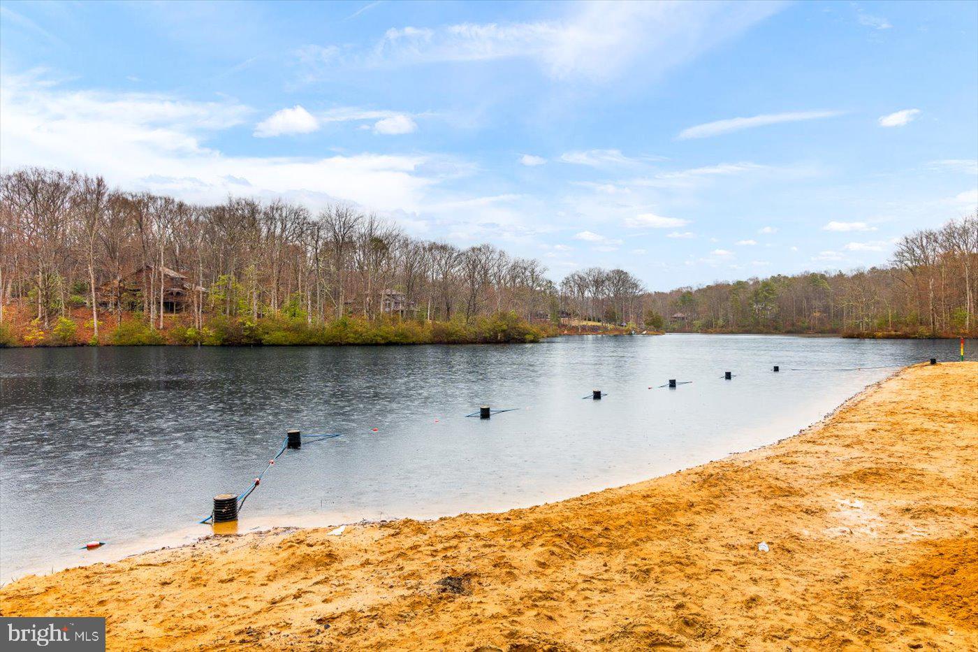 PRESIDENTIAL LAKES - Residential