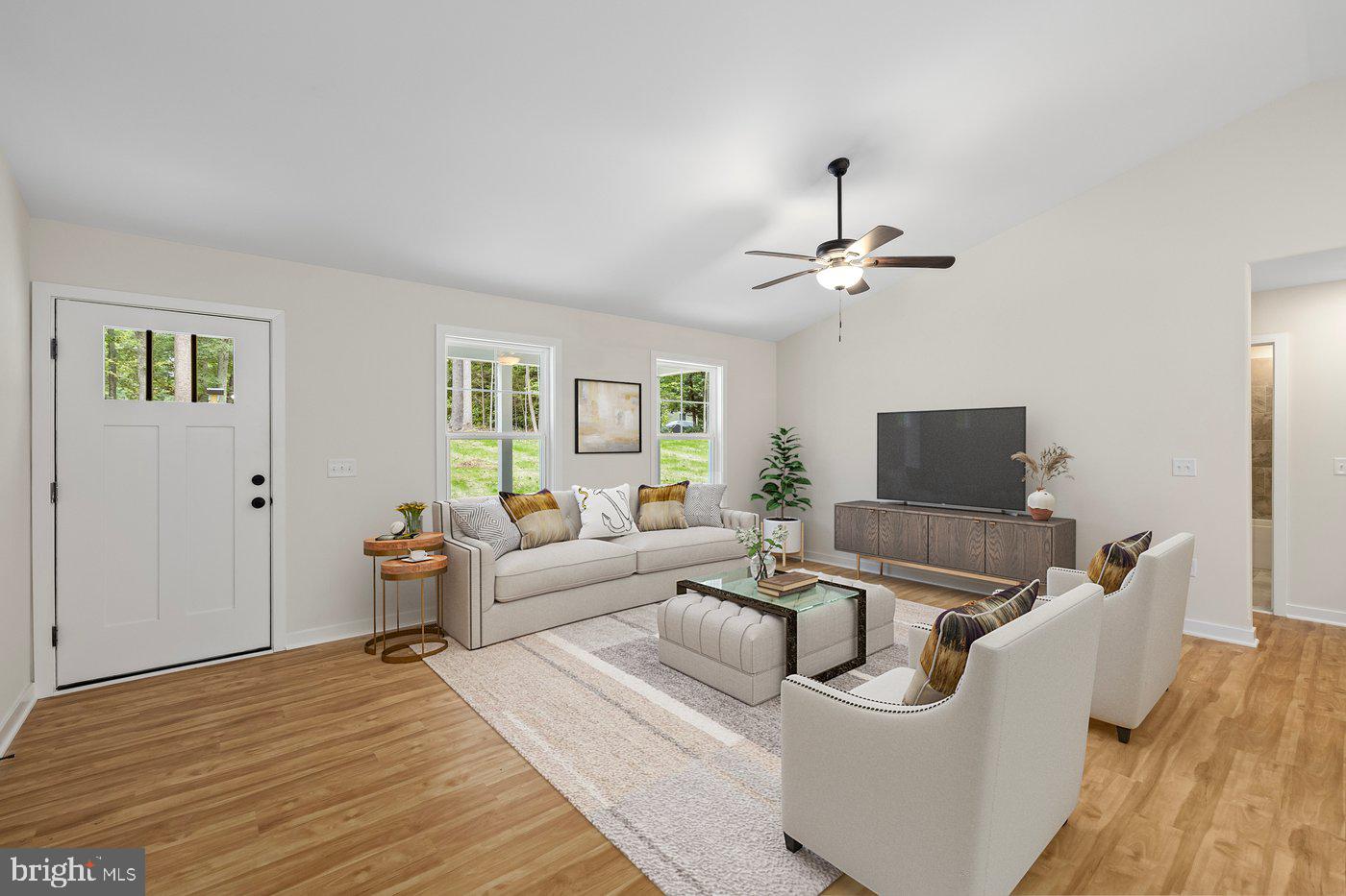 PRESIDENTIAL LAKES - Residential