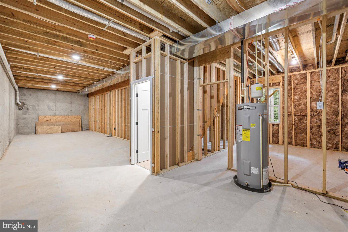 PRESIDENTIAL LAKES - Residential