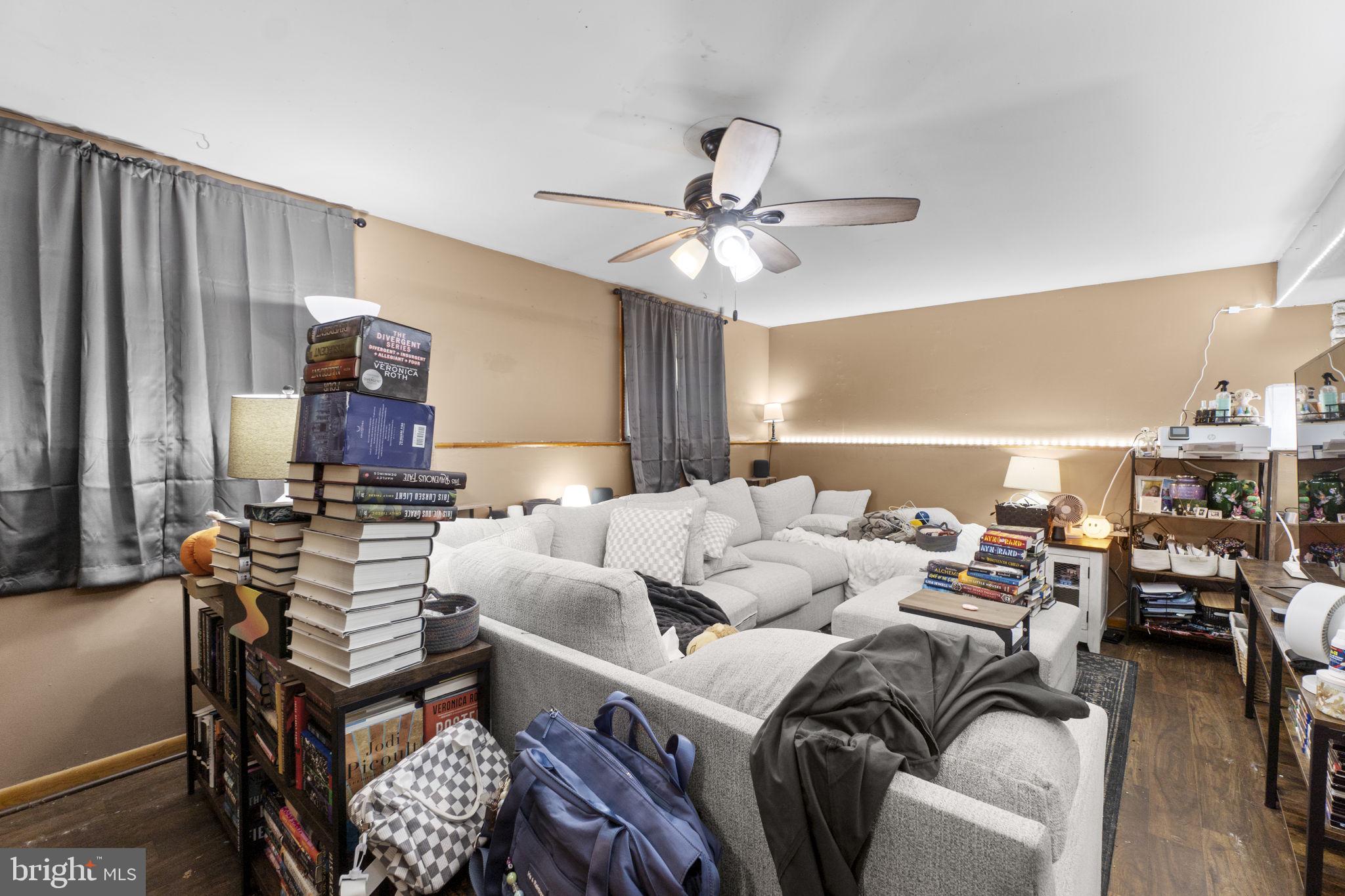 FORD ROAD ACRES - Residential