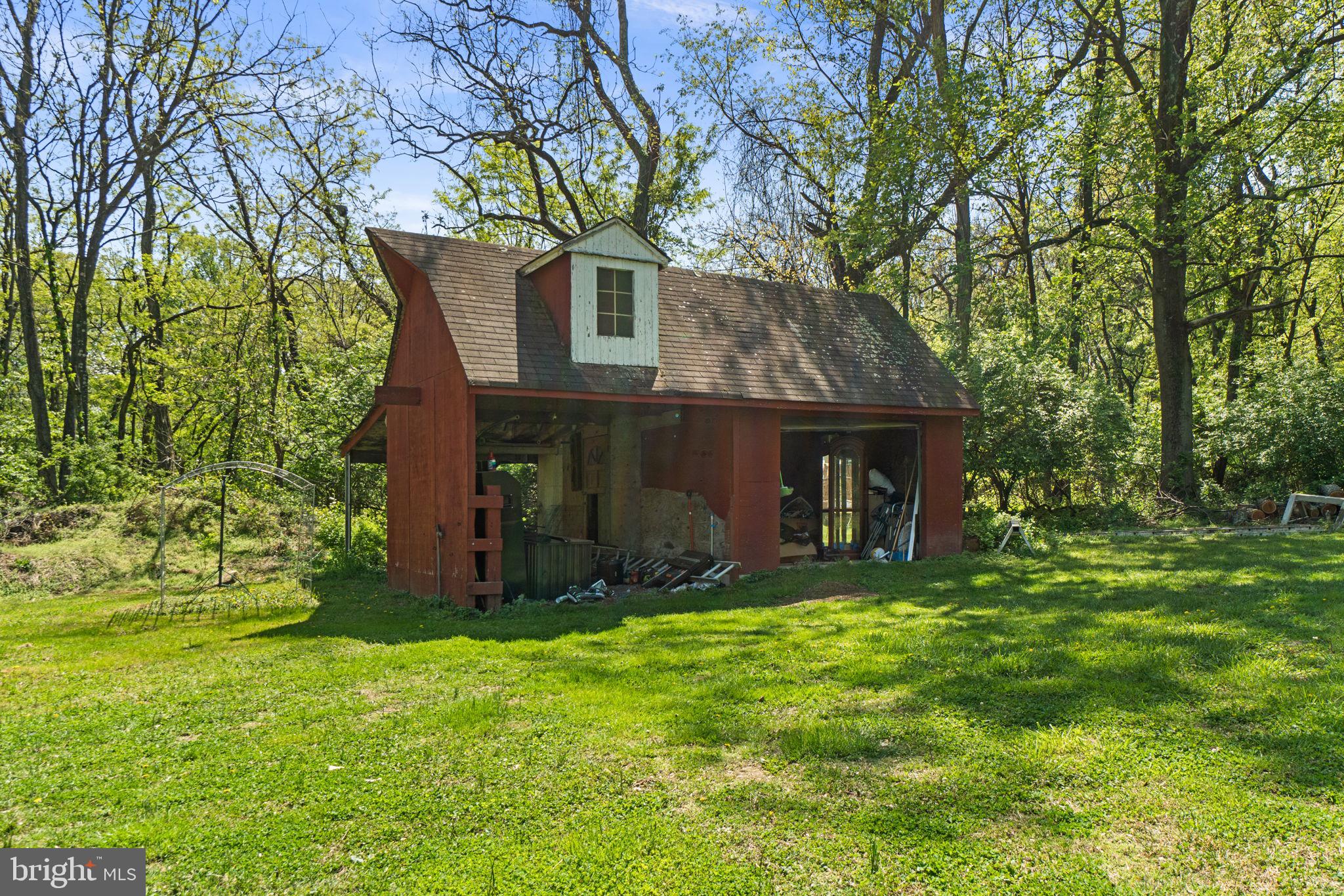 FORD ROAD ACRES - Residential