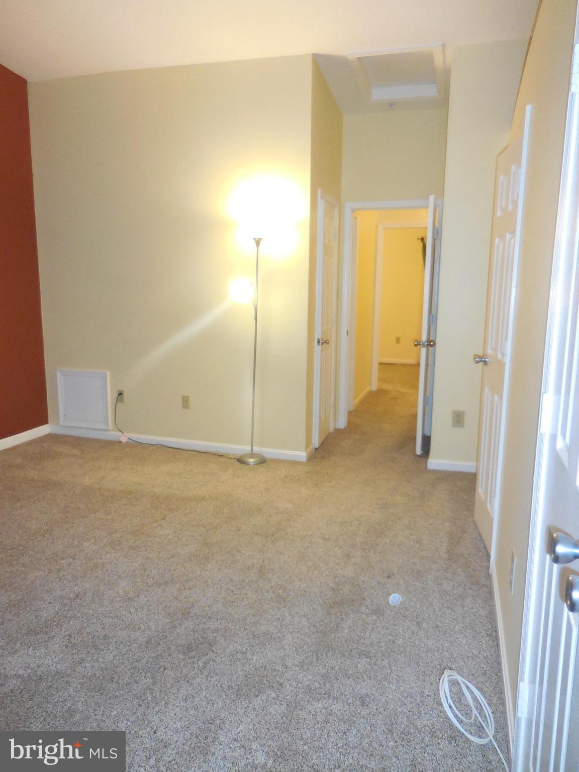 RUSSETT - Residential Lease