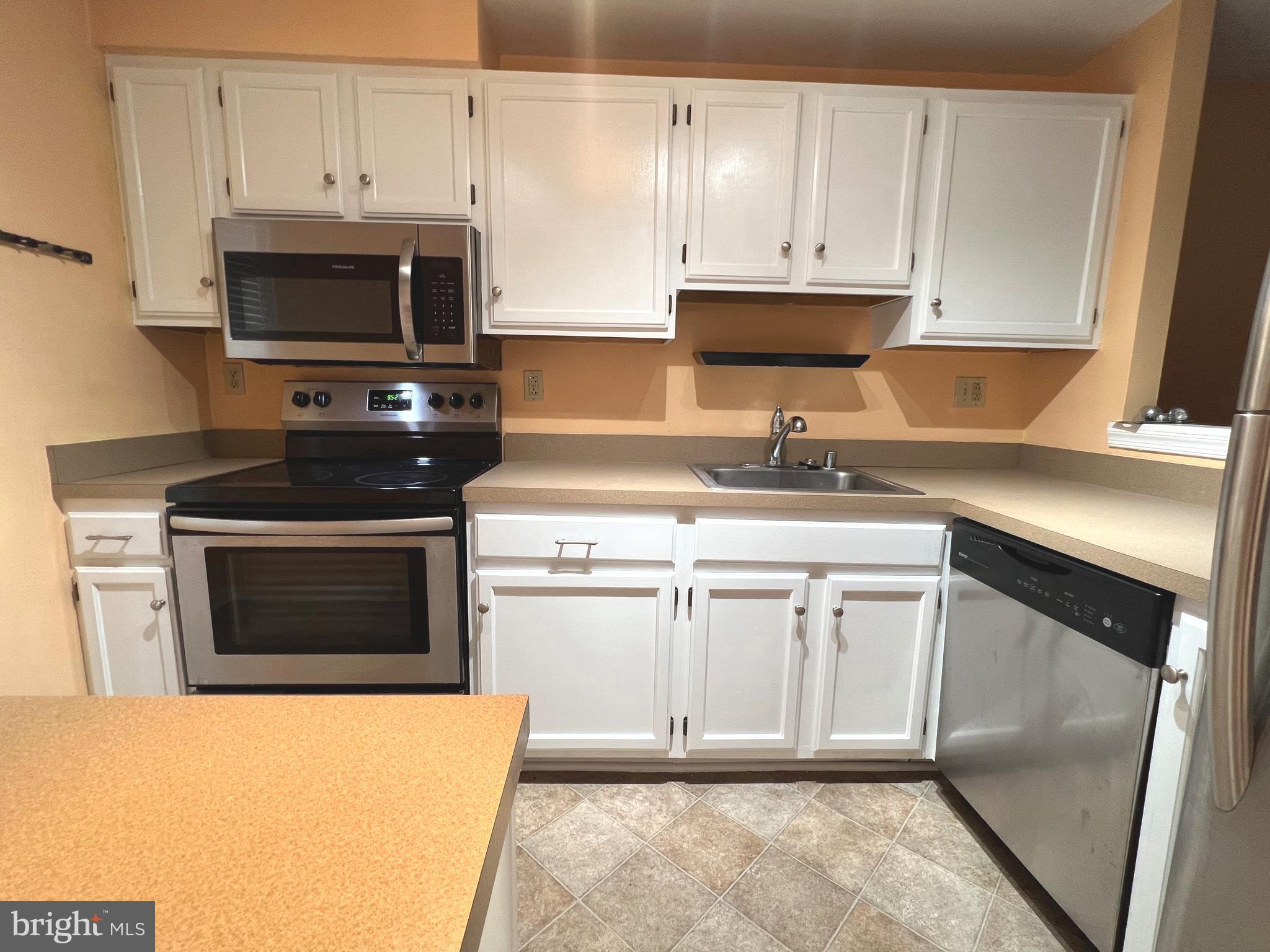 RUSSETT - Residential Lease