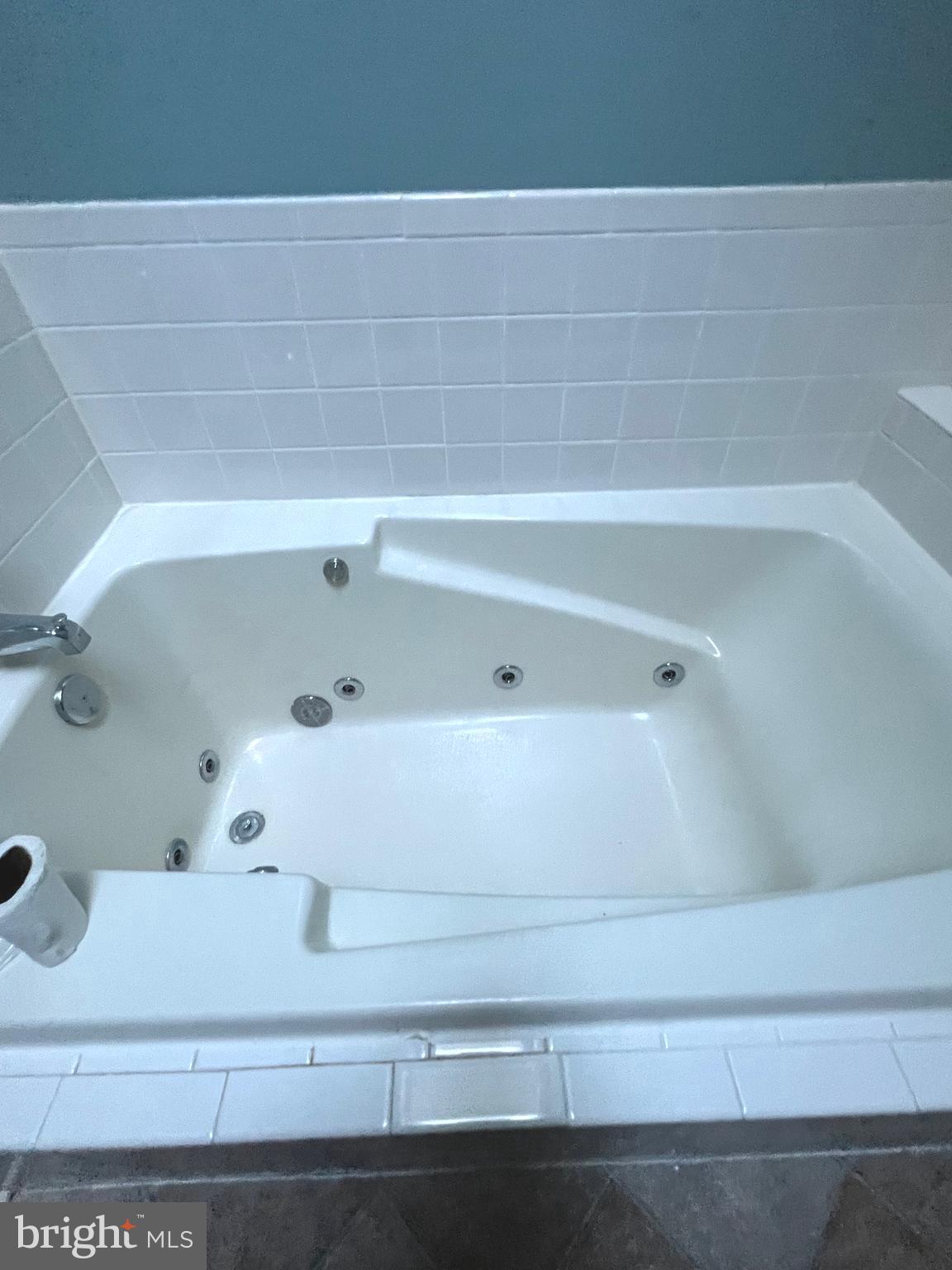 RUSSETT - Residential Lease