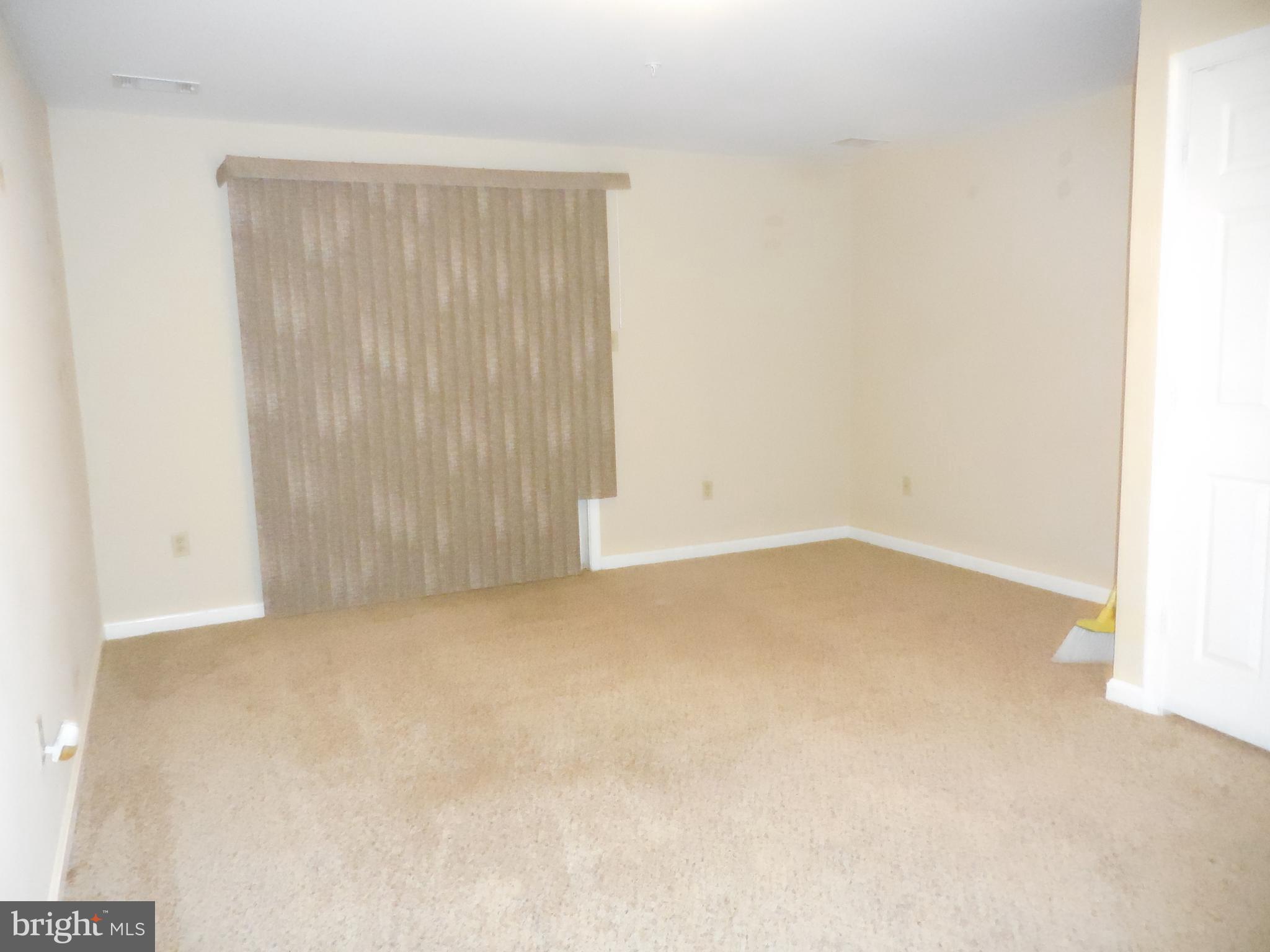 RUSSETT - Residential Lease